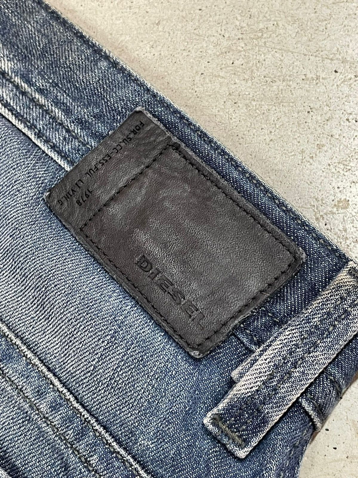 Diesel Vintage Diesel Distressed Denim Jeans Size US 32 / EU 48 - 9 Thumbnail