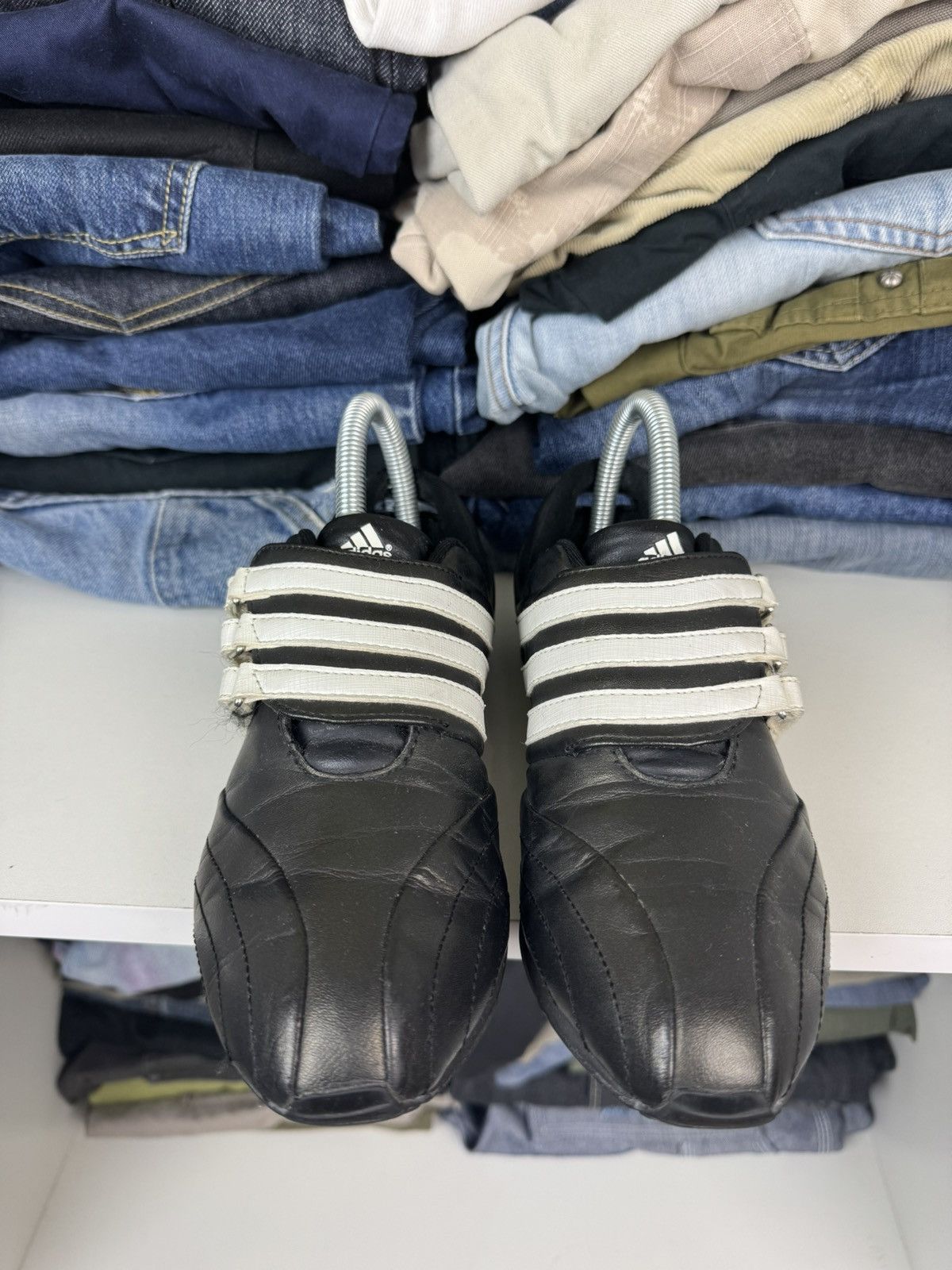 Adidas Vntg Adidas Sneakers with Hook & Loop Strap Closure Size 37 Size US 6 / IT 36 - 2 Thumbnail
