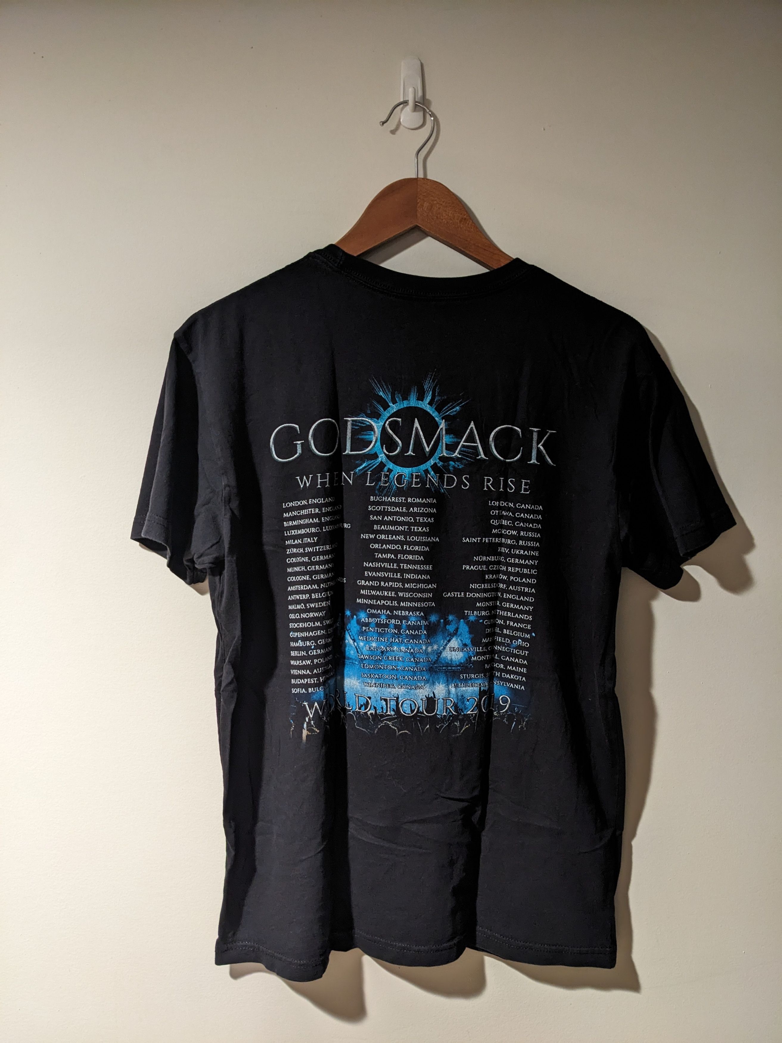 Band Tees Godsmack 2019 Tour Music Band Black Medium T-Shirt Size US M / EU 48-50 / 2 - 5 Thumbnail