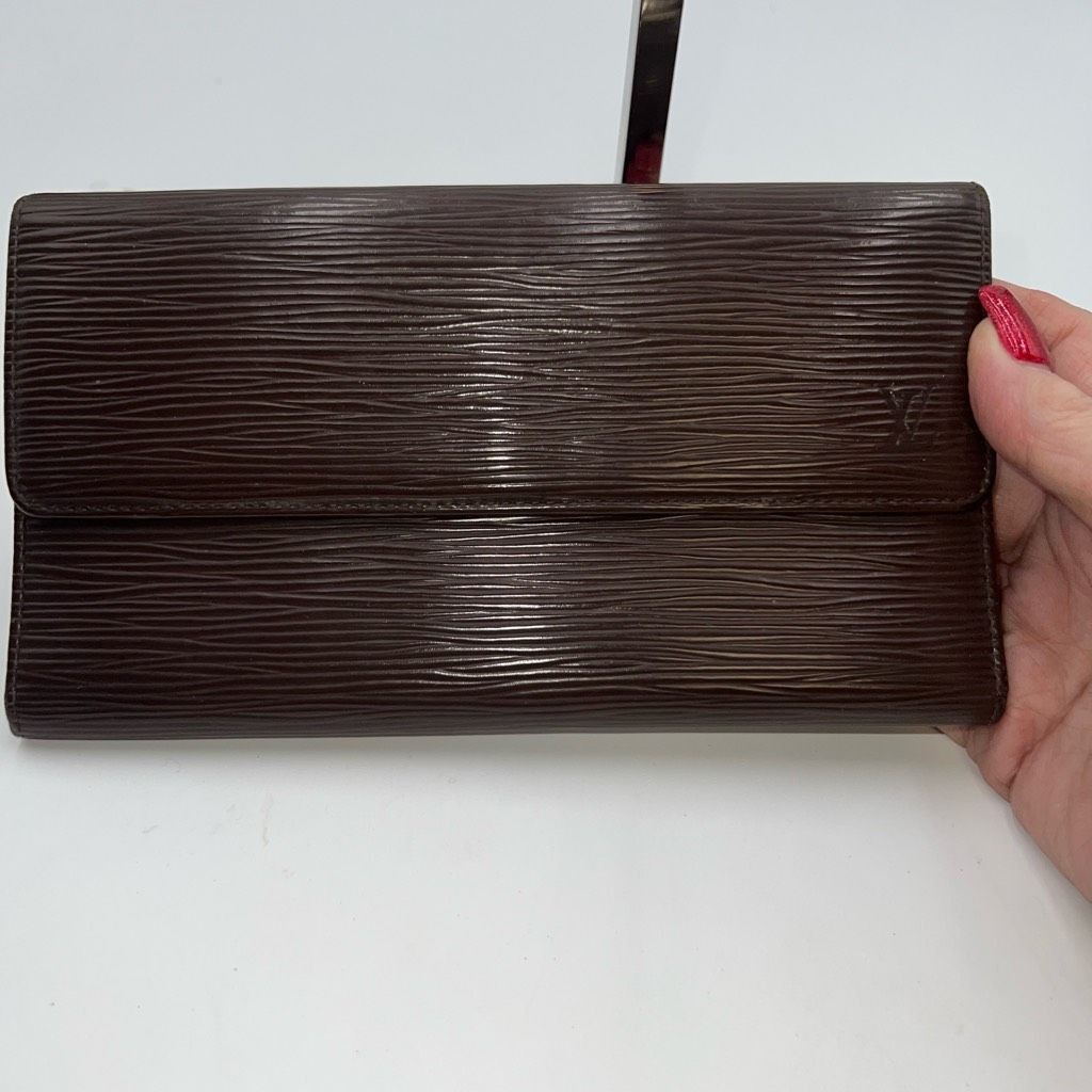 Louis Vuitton Louis Vuitton Epi Porte Tresor International Leather Trifold Size ONE SIZE - 2 Thumbnail