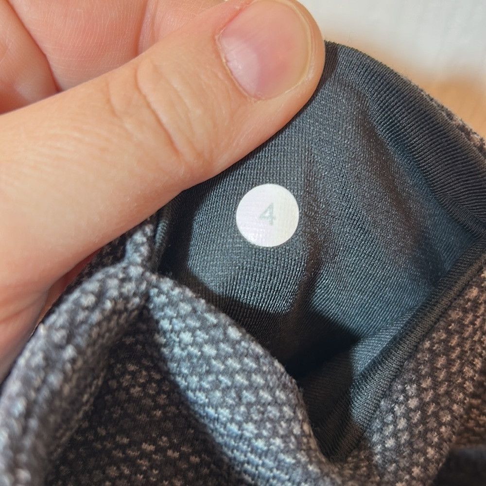 Lululemon Size 4 wunder under lululemon pants Size 27" / US 4 / IT 40 - 7 Thumbnail
