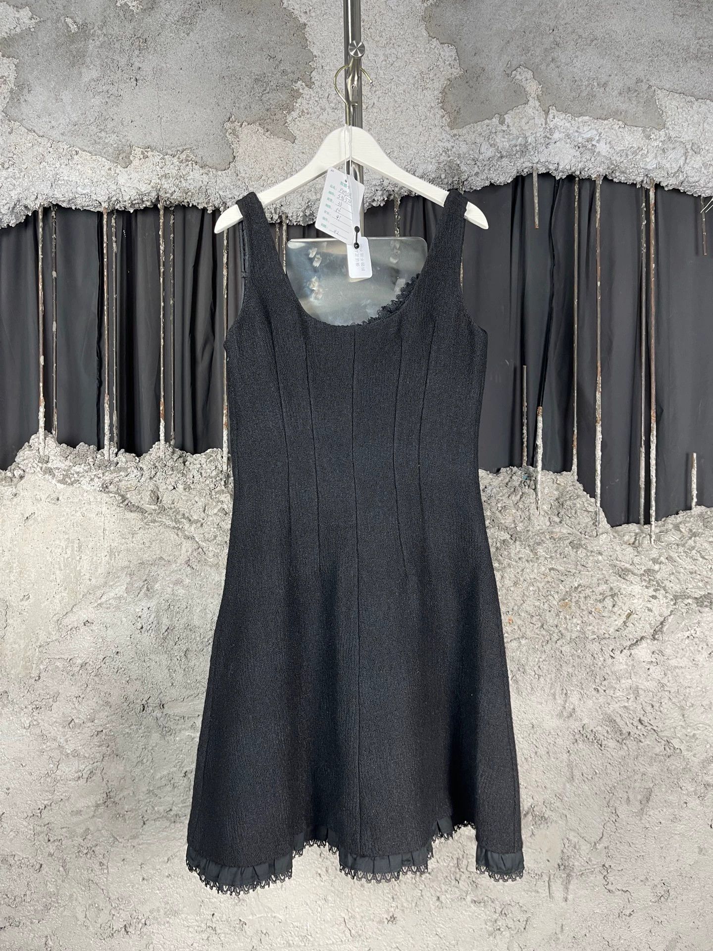 Prada Prada Women's Sleeveless Dress 42 New Size M / US 6-8 / IT 42-44 - 2 Thumbnail