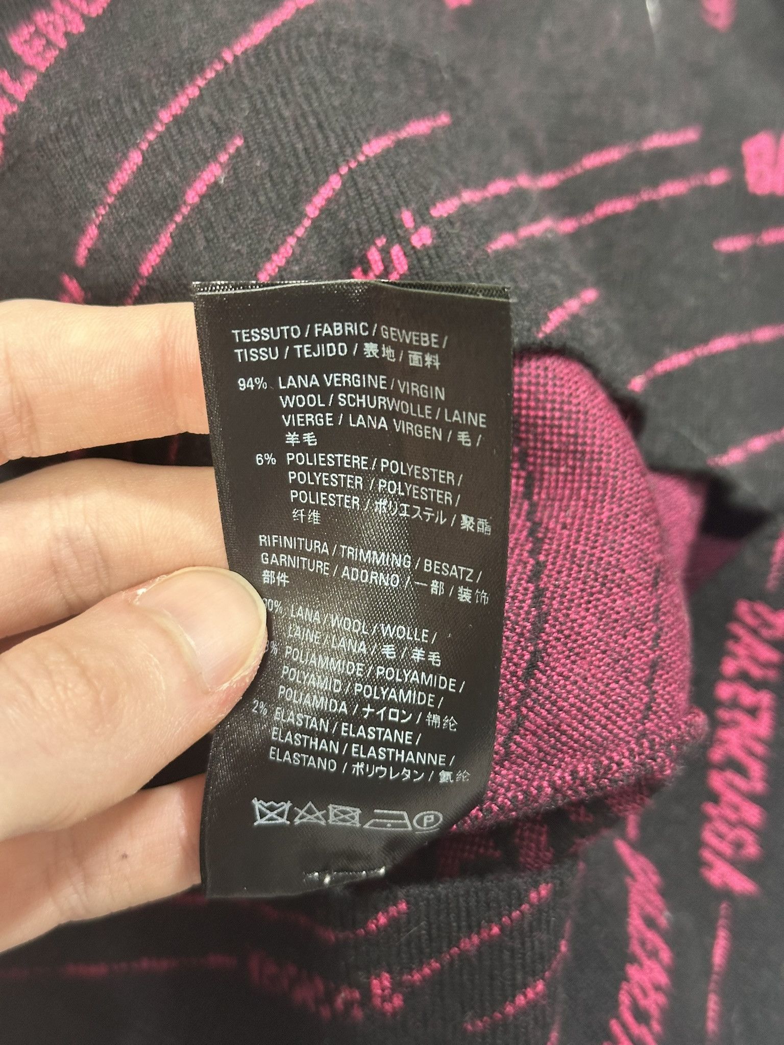 Balenciaga Balenciaga Sweater Diagonal Allover Logo Black and Pink Wool Size US S / EU 44-46 / 1 - 9 Thumbnail