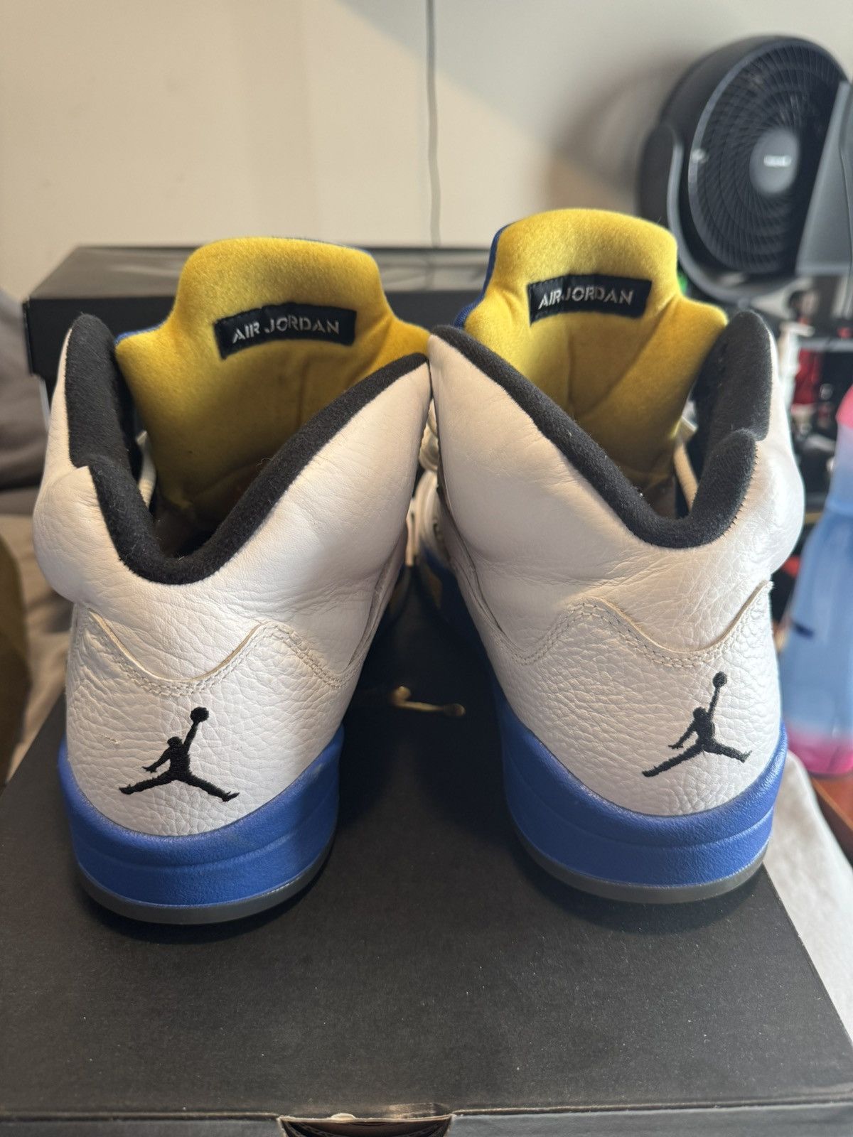 Jordan Brand Air Jordan 5 Laney Size US 10.5 / EU 43-44 - 6 Thumbnail