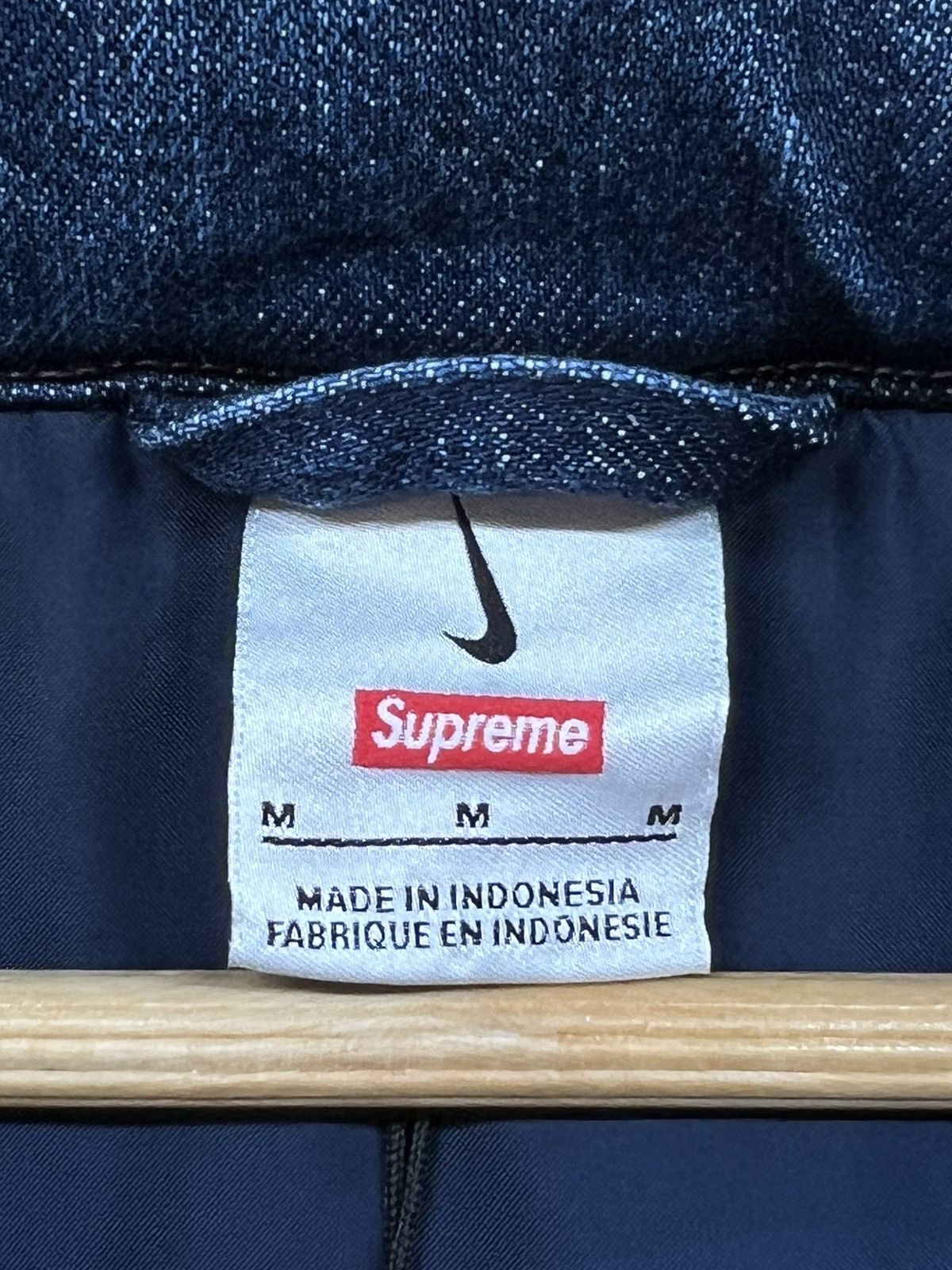 Nike × Supreme Supreme Nike Blue Denim Puffer Vest Men’s FQ0323-451 lSample Size US M / EU 48-50 / 2 - 3 Thumbnail