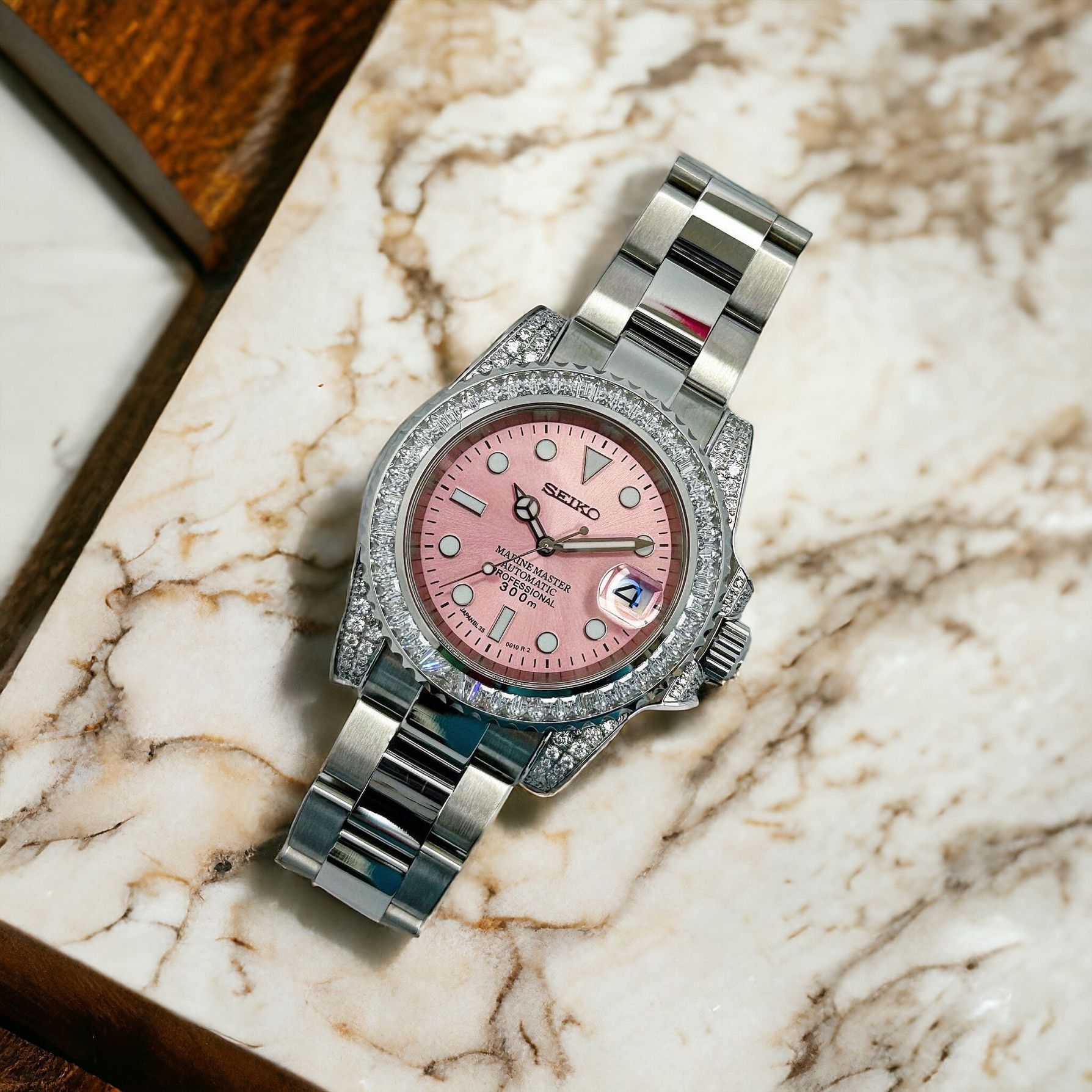 Seiko Sub Pink Dial Diamond Bezel Steel Oyster Watch 41mm in Black, Men's