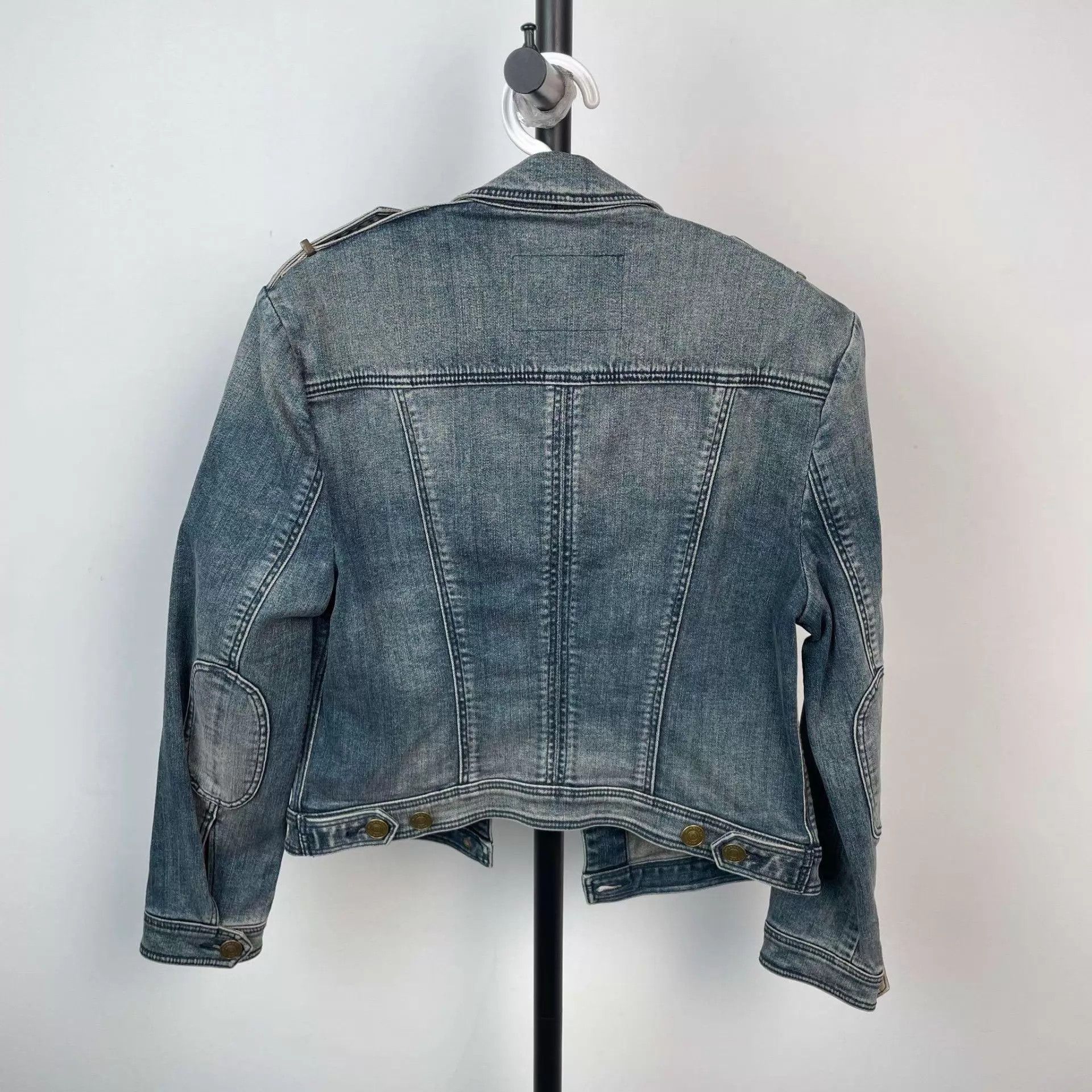 Burberry Burberry Denim Short Jacket M Size M / US 6-8 / IT 42-44 - 2 Thumbnail