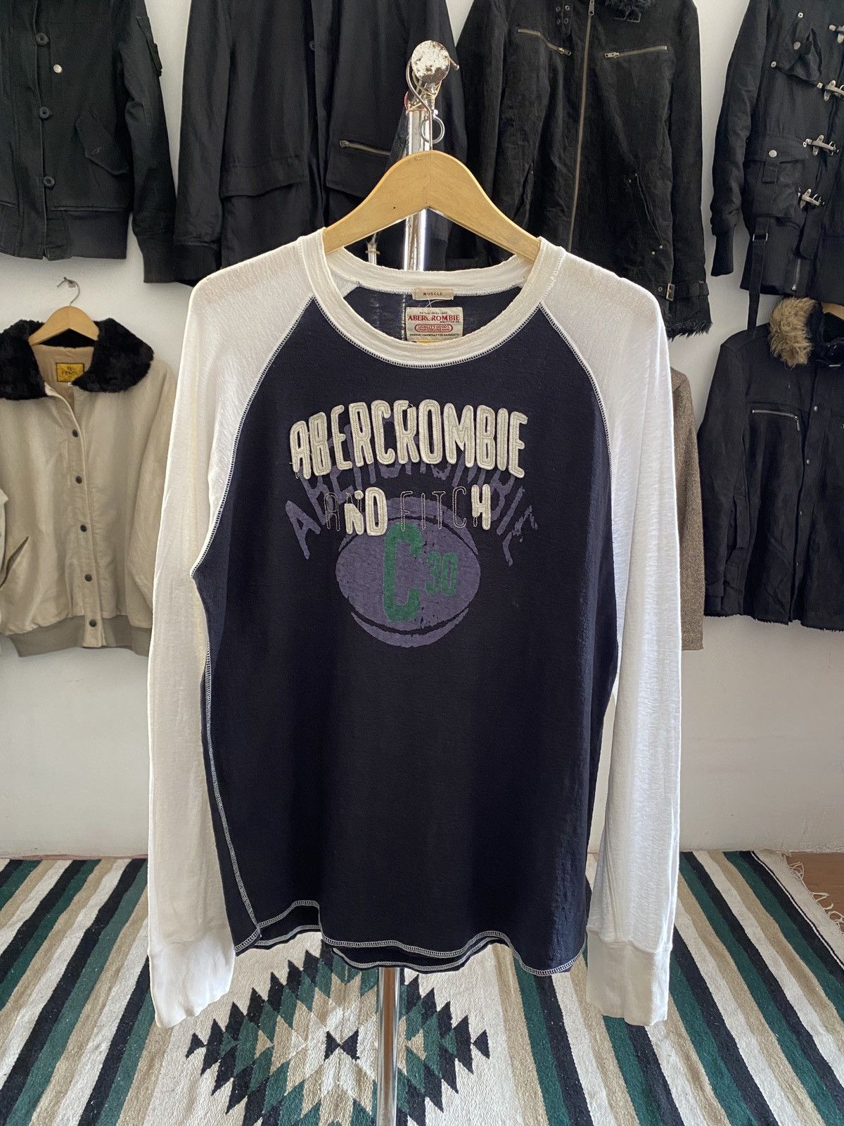 Abercrombie & Fitch Y2K Abercrombie & Fitch Raglan Muscle Long Sleeve in Black Size US L / EU 52-54 / 3 - 1 Thumbnail