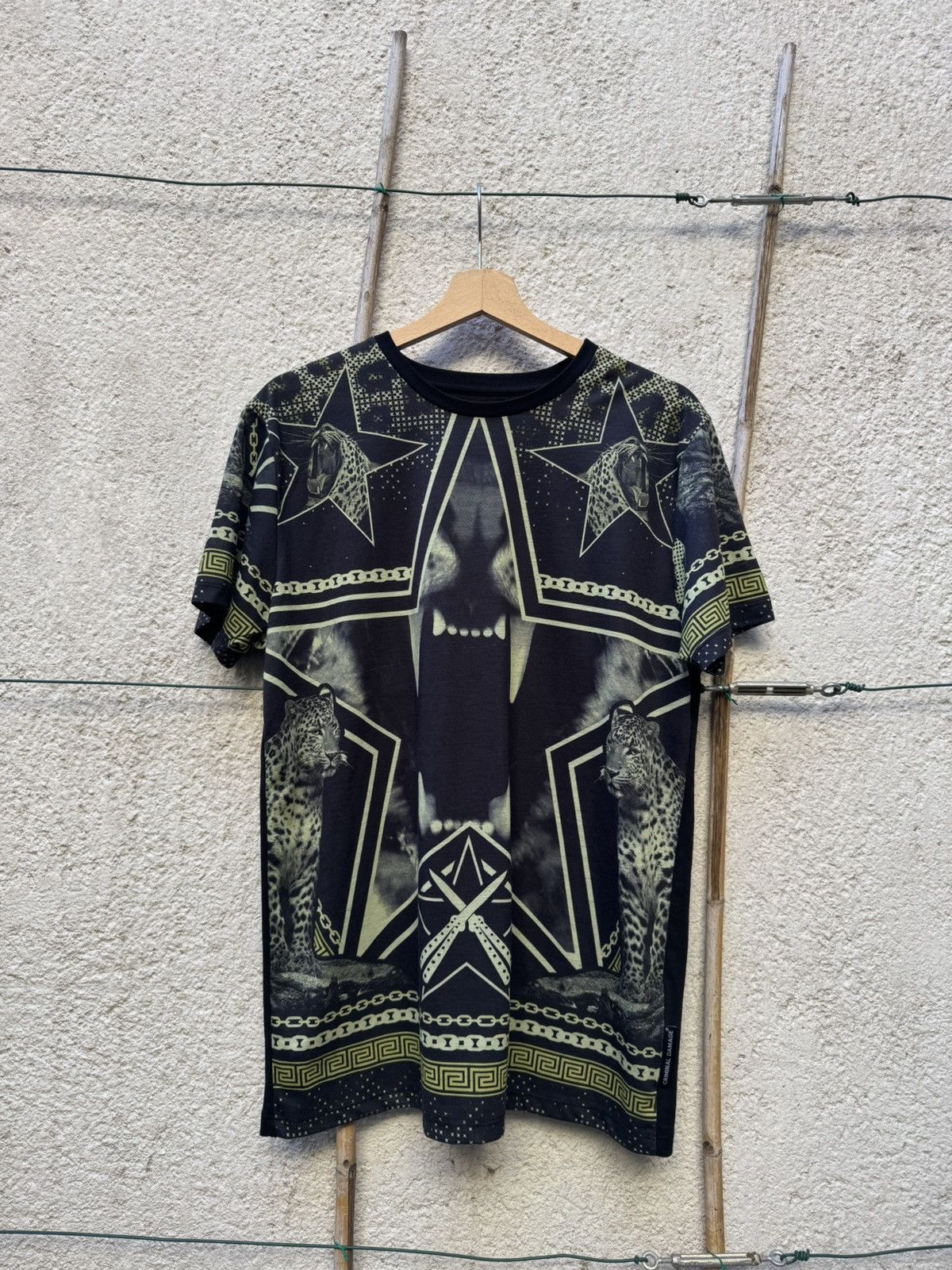 Criminal Damage Criminal damage graphic tee Size US L / EU 52-54 / 3 - 1 Thumbnail