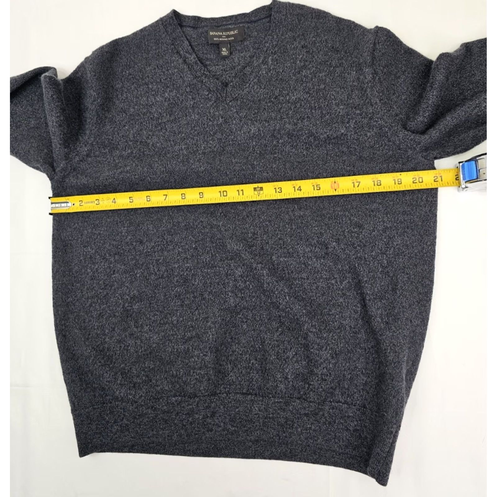 Banana Republic Banana Republic Merino Wool V-Neck Pullover Sweater Men XL Gray Size US XL / EU 56 / 4 - 7 Thumbnail