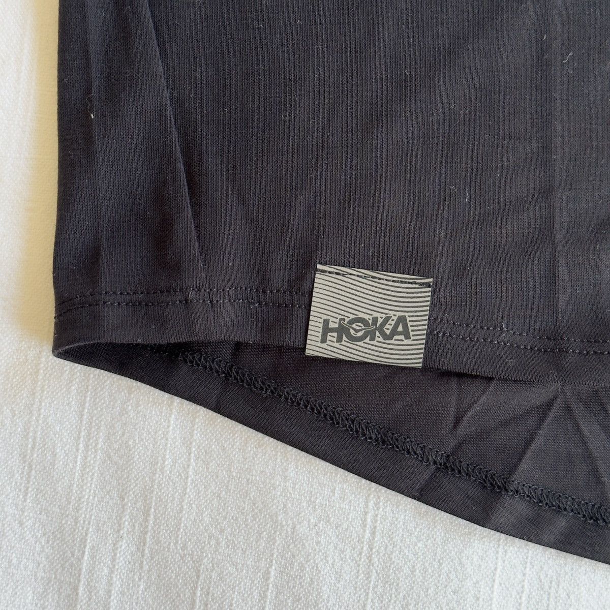 Hoka HOKA ONE ONE Black Essential Tee, BNWT Size US L / EU 52-54 / 3 - 2 Thumbnail