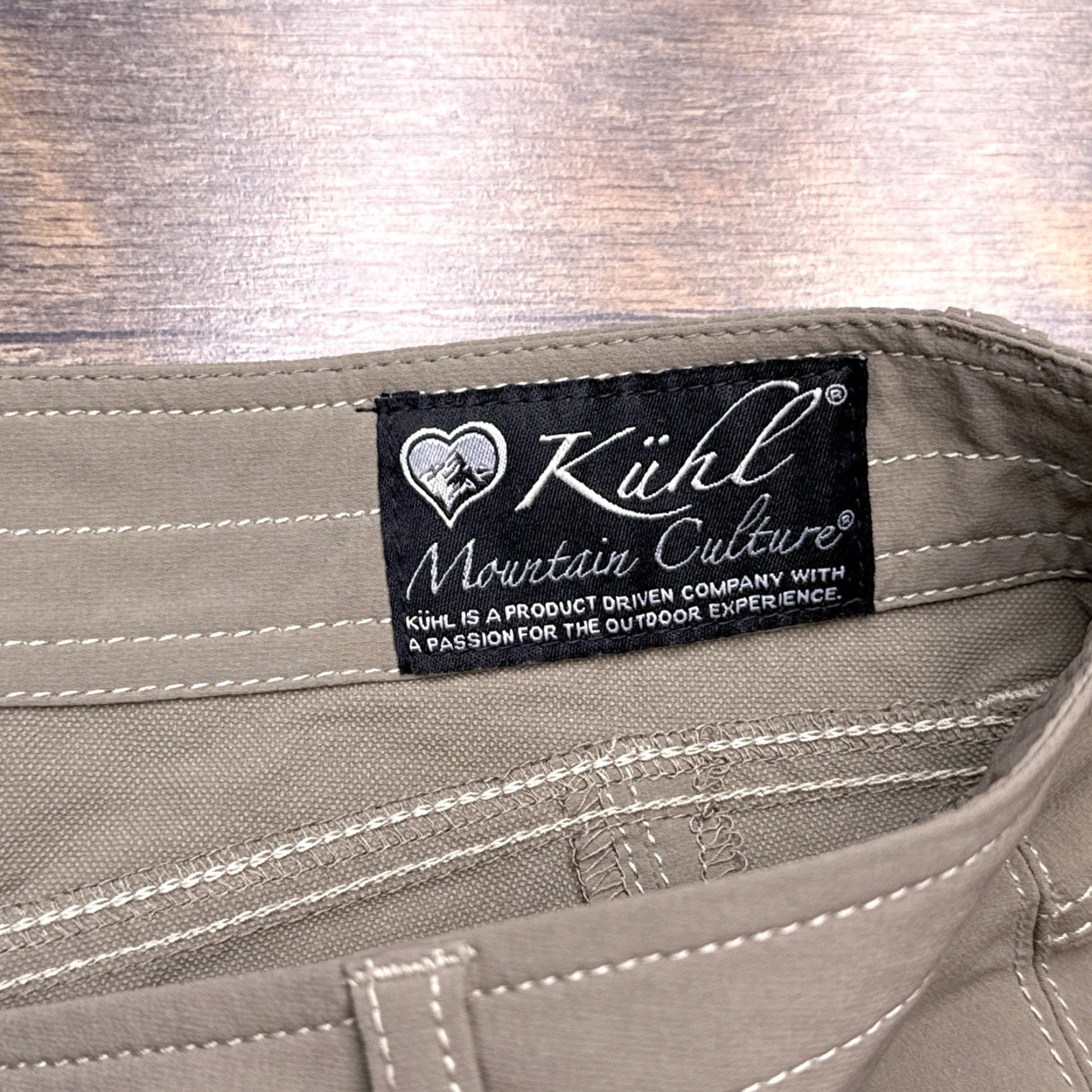 Vintage Kuhl Cargo Shorts Womens 8 Taupe Mid Rise Stretch Mountain Culture Size 30" / US 8 / IT 44 - 5 Thumbnail
