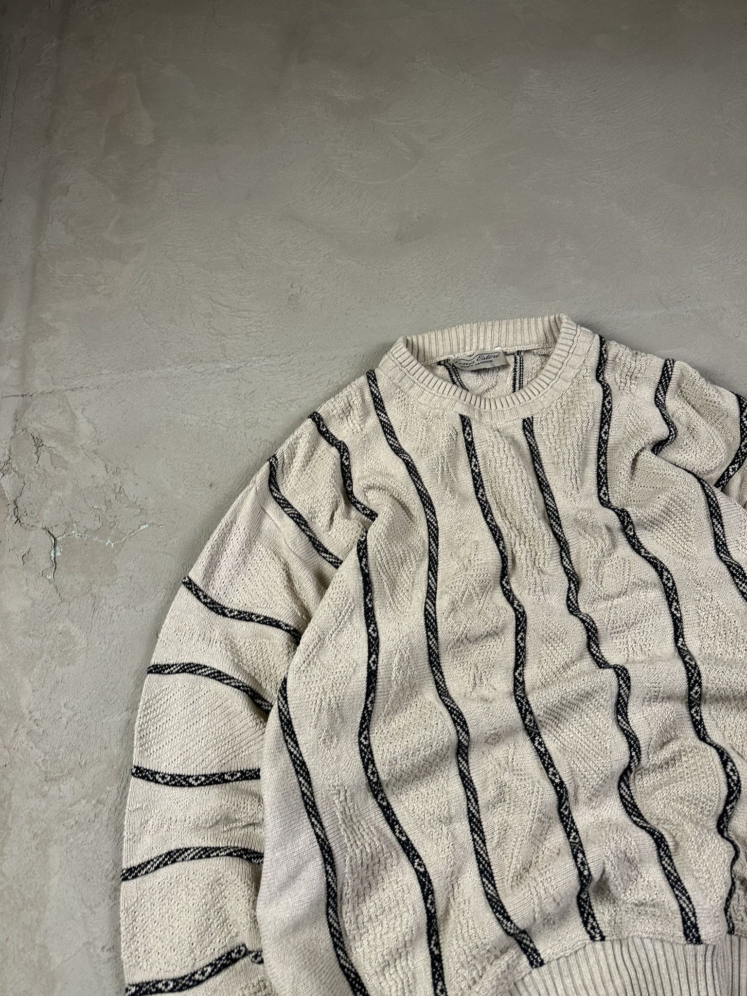 Vintage Vintage Cable Coogi Style Cotton Knit Boxy Sweater Size US L / EU 52-54 / 3 - 6 Thumbnail