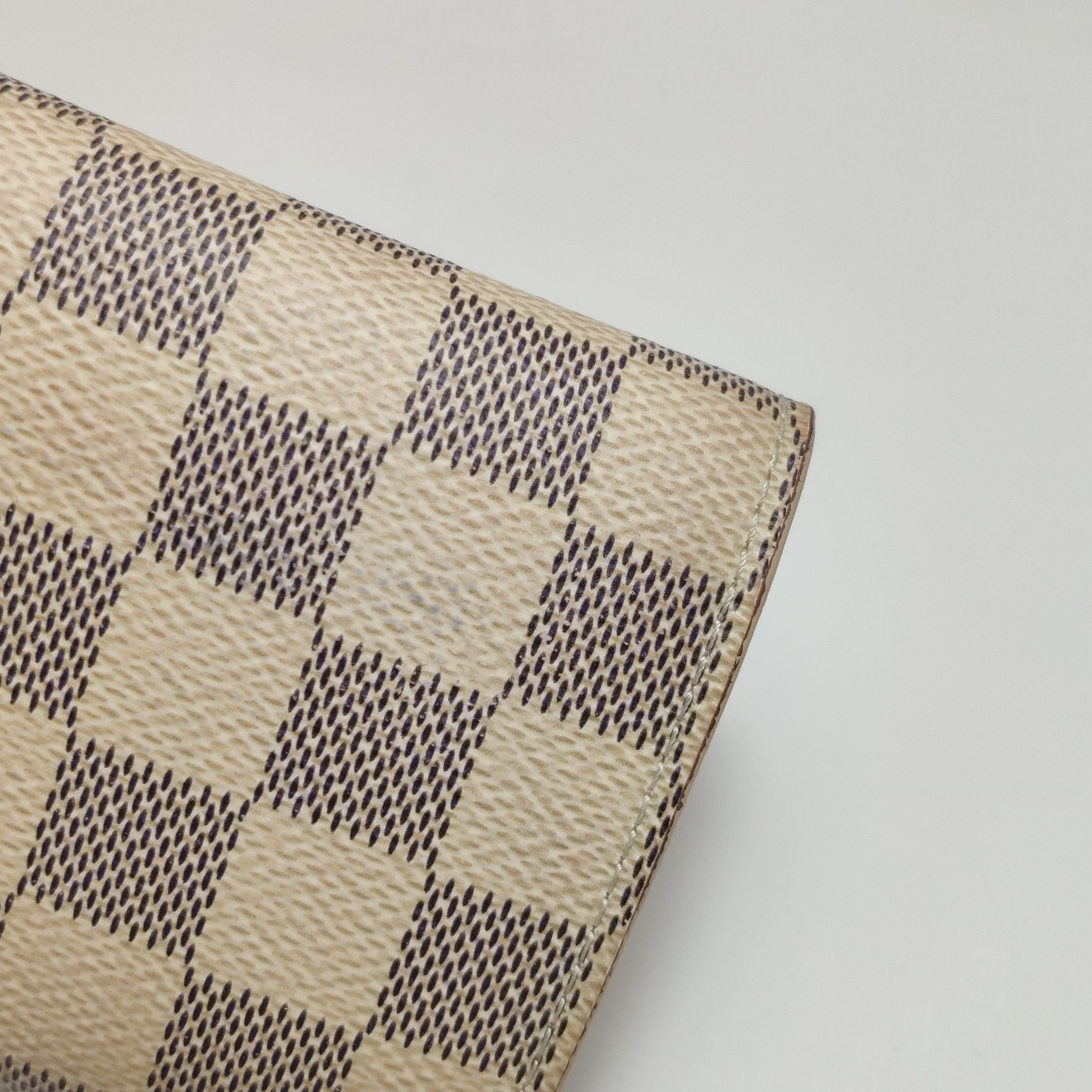 Louis Vuitton Louis Vuitton (LV) Victorine Checkerboard Snap Wallet -y250 Size ONE SIZE - 5 Thumbnail