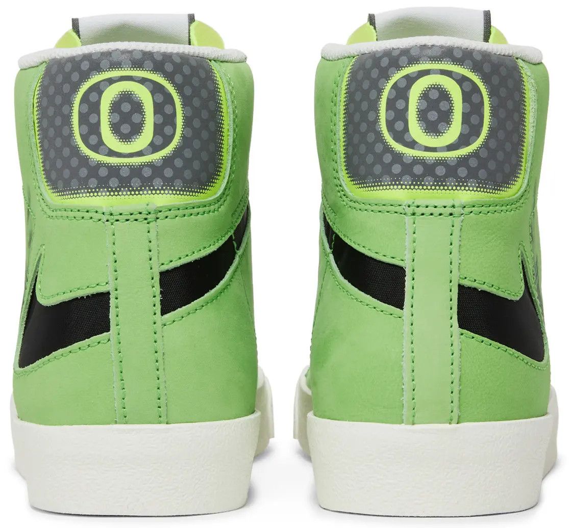 Nike *RARE & NEW* Nike Blazer Mid ‘77 UO Oregon Ducks PE size 9.5 Size US 9.5 / EU 42-43 - 5 Thumbnail