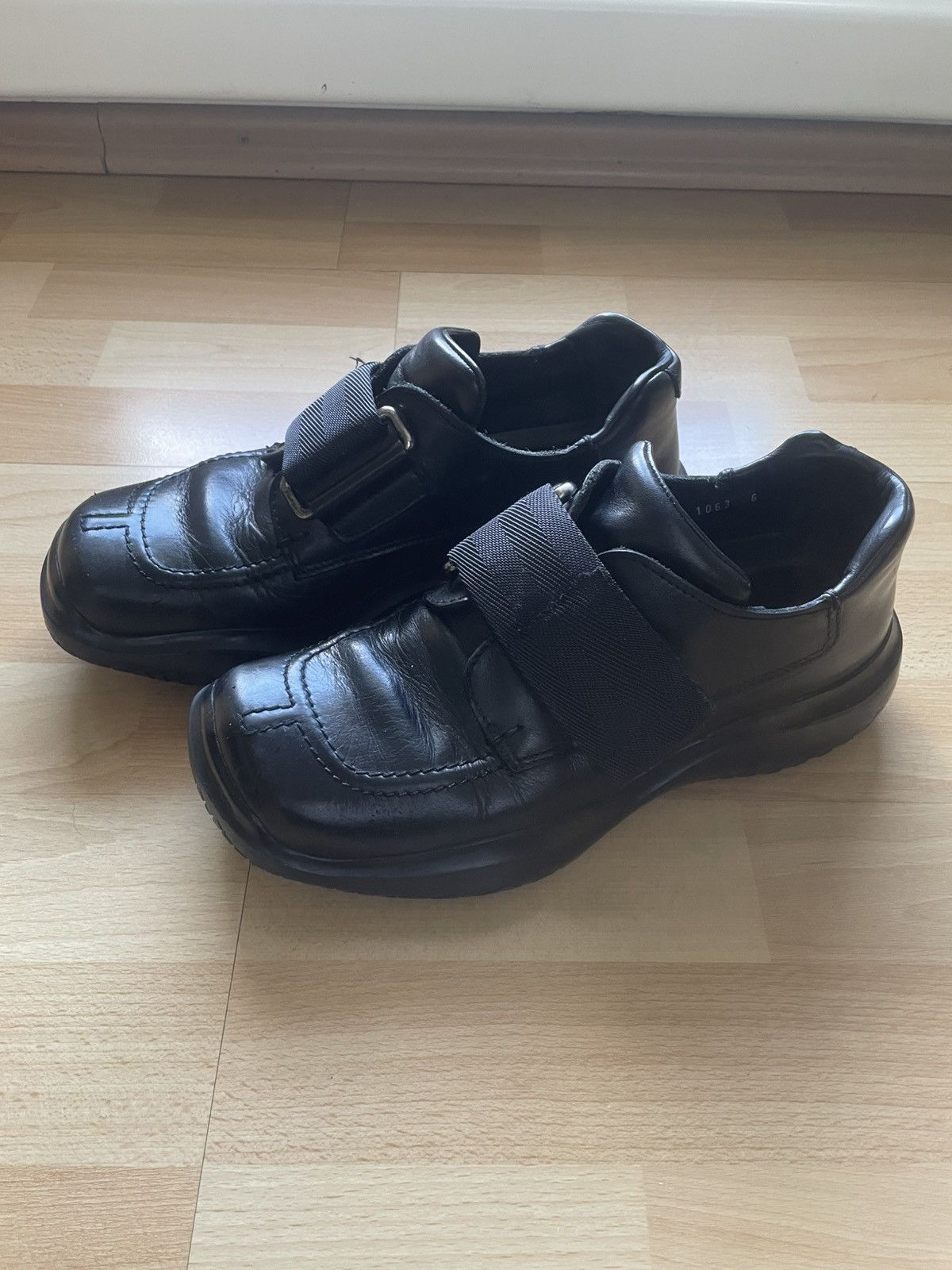 Prada Prada Velcro loafers Size US 6 / EU 39 - 8 Thumbnail