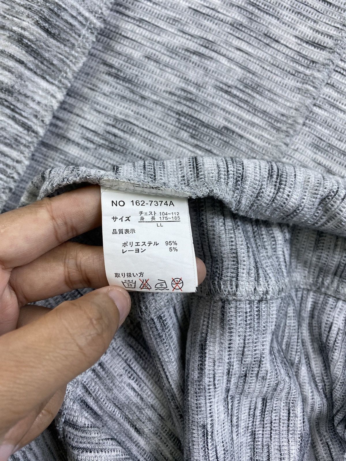 In The Attic × Japanese Brand × Vintage Vtg In The Attic Latin Quarter Grey Solid Cardigan Jacket Size US M / EU 48-50 / 2 - 10 Thumbnail