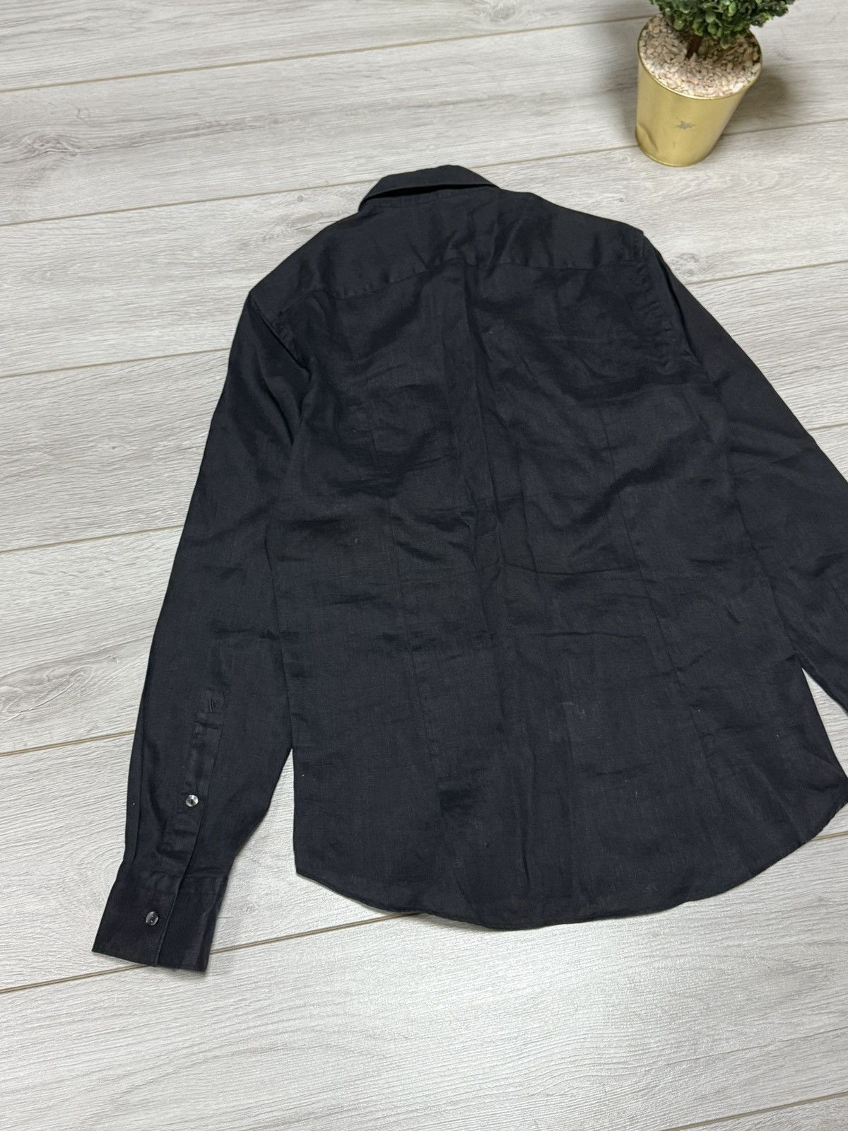 Versace Versace linen patterns shirt buttons v logo Size US M / EU 48-50 / 2 - 11 Thumbnail