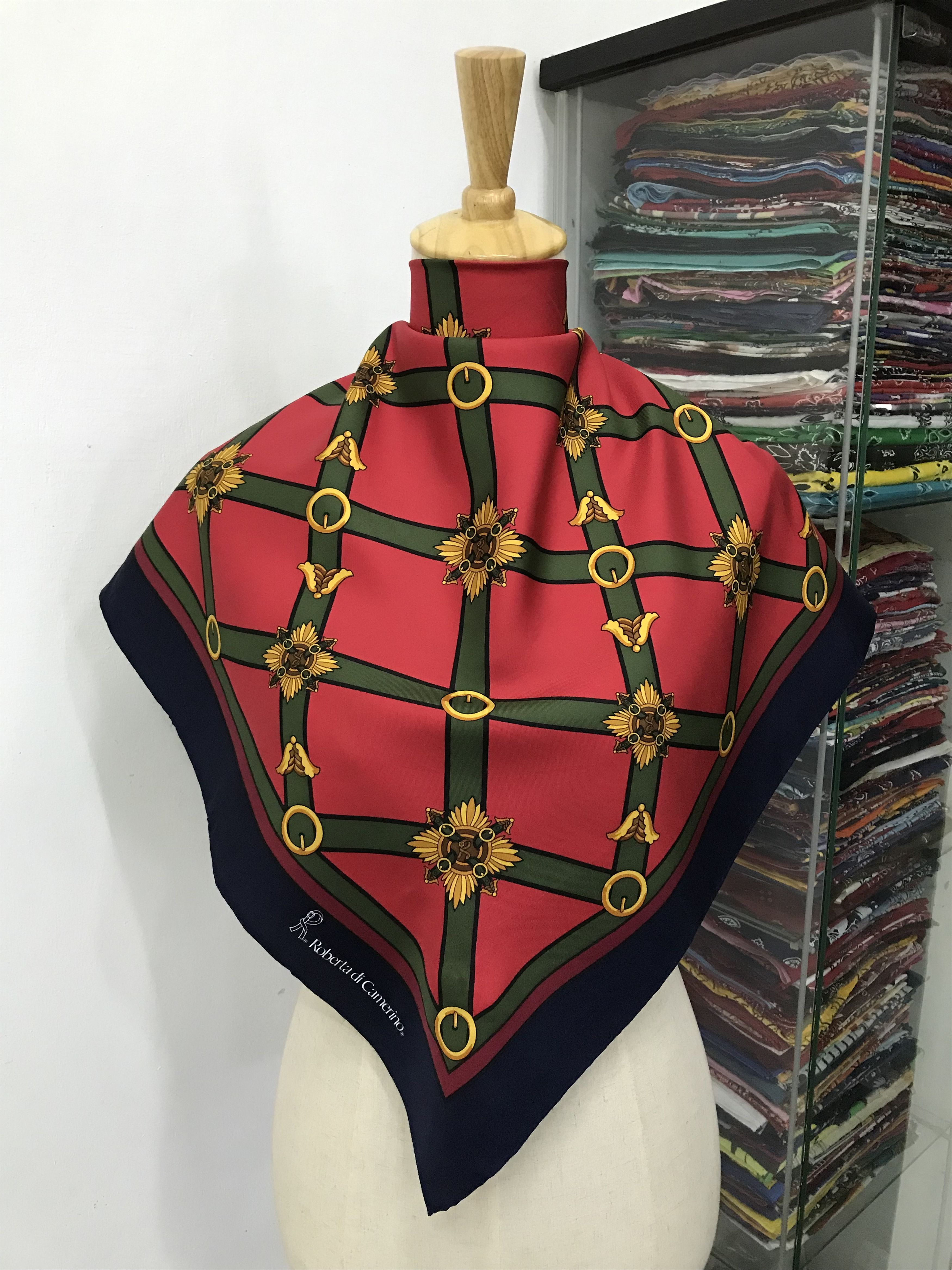 Roberta di Camerino Vintage Roberta Di Camerino Silk Scarf Size ONE SIZE - 1 Thumbnail
