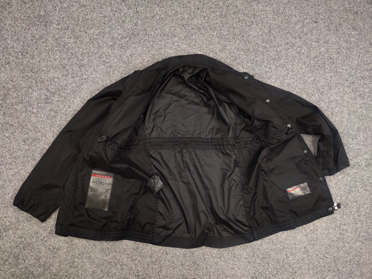 Prada Rare Prada AW07 Black Label Nylon Cargo Zip Pocket Jacket Size S / US 4 / IT 40 - 15 Thumbnail