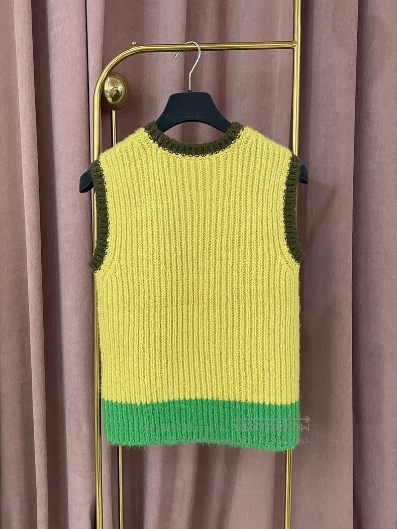 Other Valentino Yellow sweater vest set Size S / US 4 / IT 40 - 3 Thumbnail