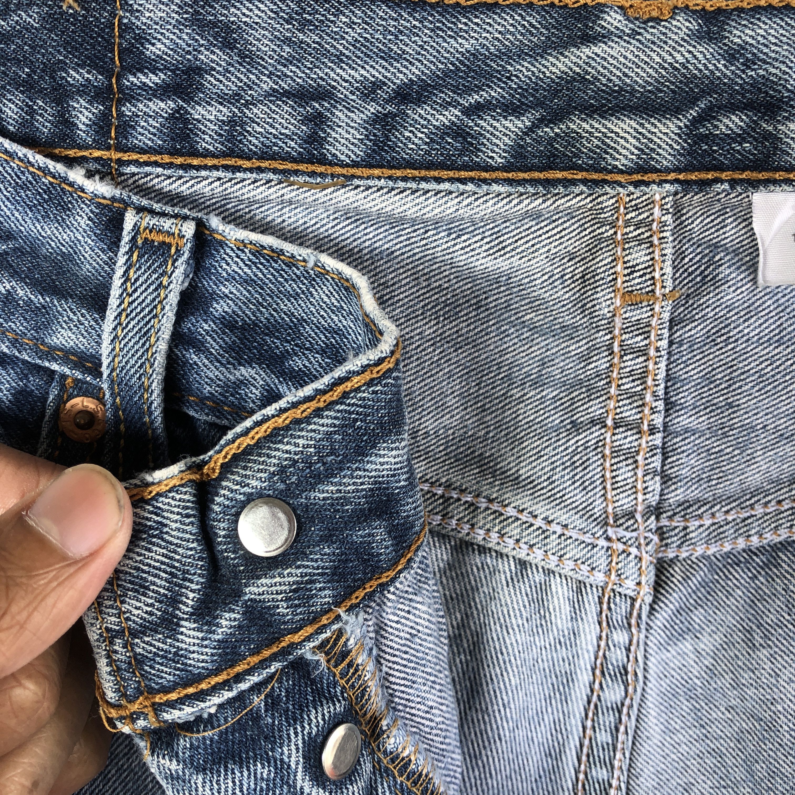 Levi's Vintage 90s Distressed Levis 501 Jeans Levi's Faded Denim Size US 32 / EU 48 - 7 Thumbnail