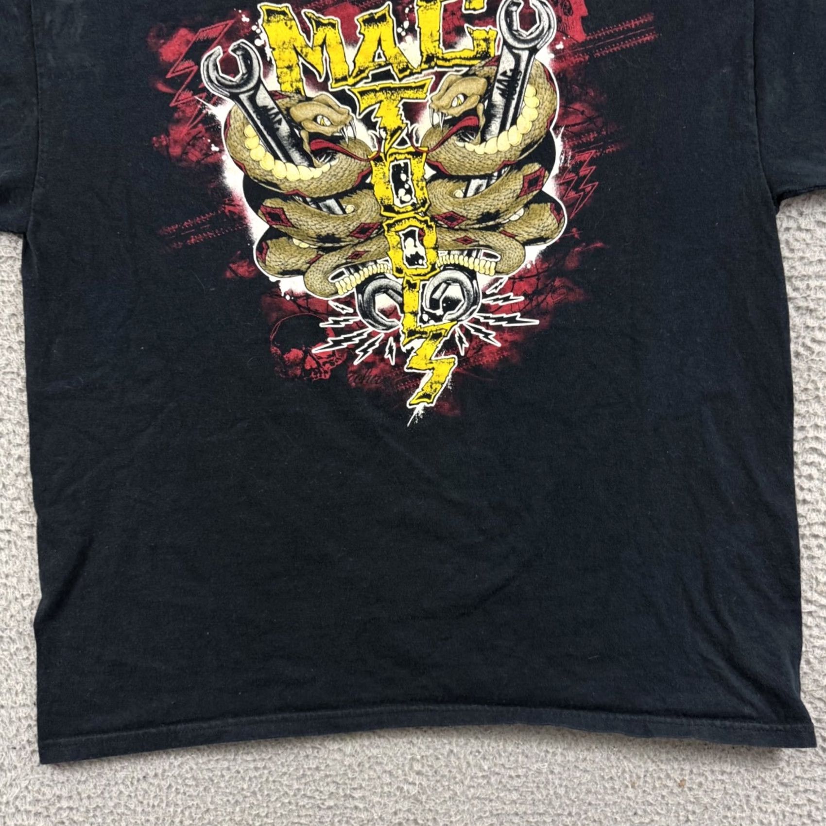Vintage VINTAGE Mac Tools Shirt Mens XL Black Short Sleeve Snake Workwear Grunge Y2K 80s 90s Metal Punk Rock Logo Graphic Print Size US XL / EU 56 / 4 - 2 Thumbnail