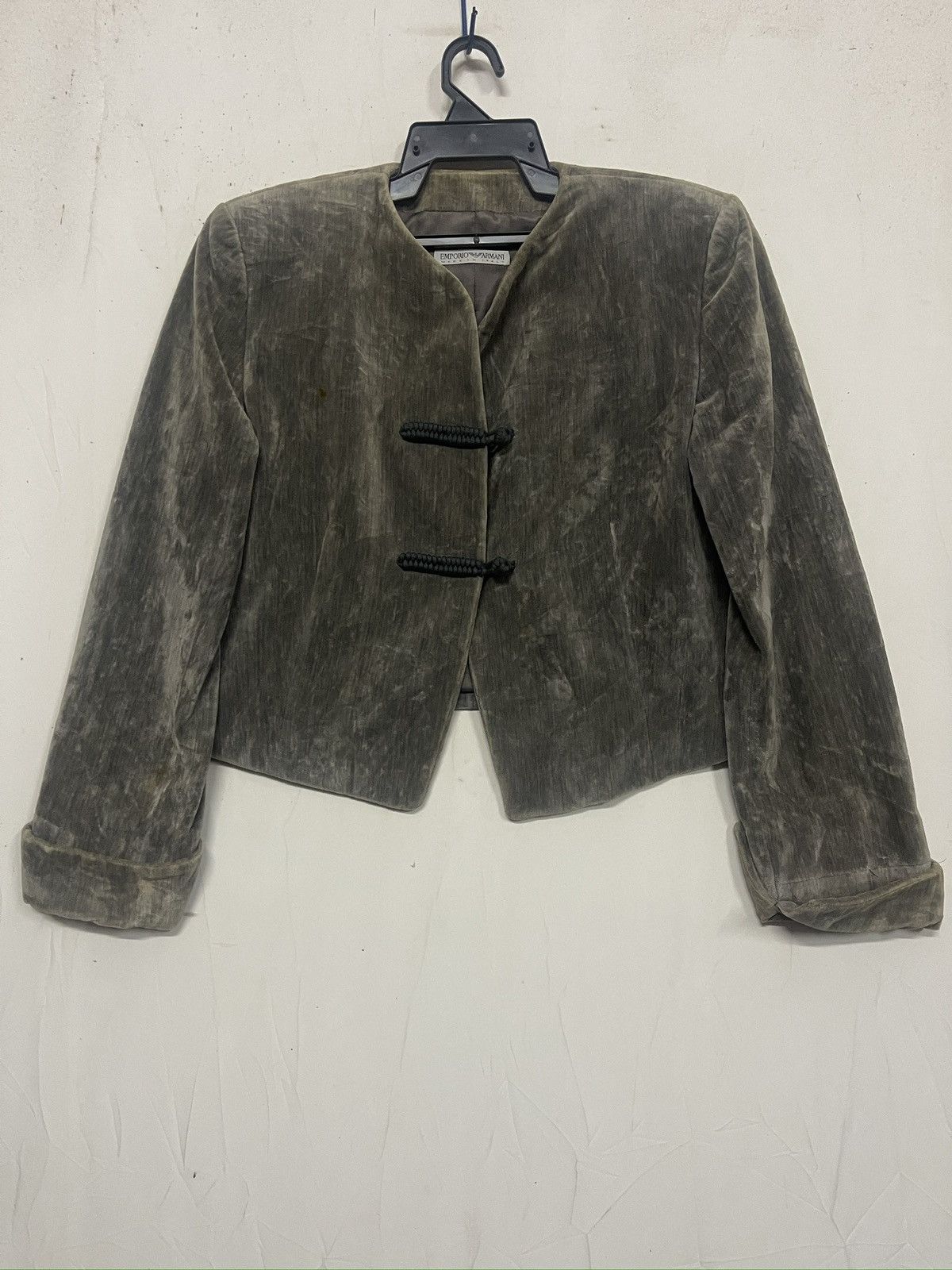 Emporio Armani Emporio Armani velvet jacket with a mandarin collar n button Size L / US 10 / IT 46 - 1 Thumbnail
