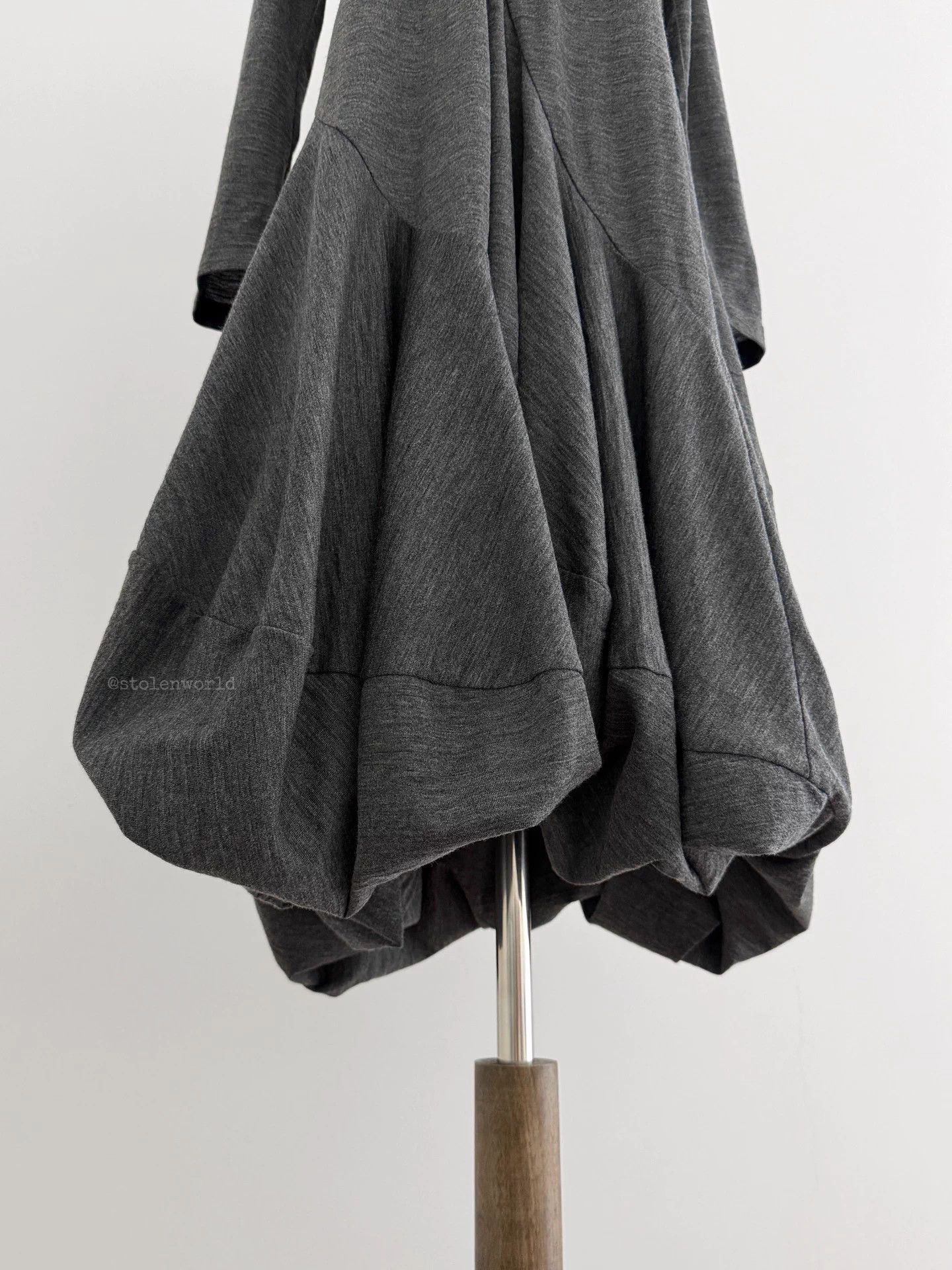Junya Watanabe Junya Watanabe FW2010 Irregular Balloon Hem Pure Wool Dress Size XS / US 0-2 / IT 36-38 - 5 Thumbnail