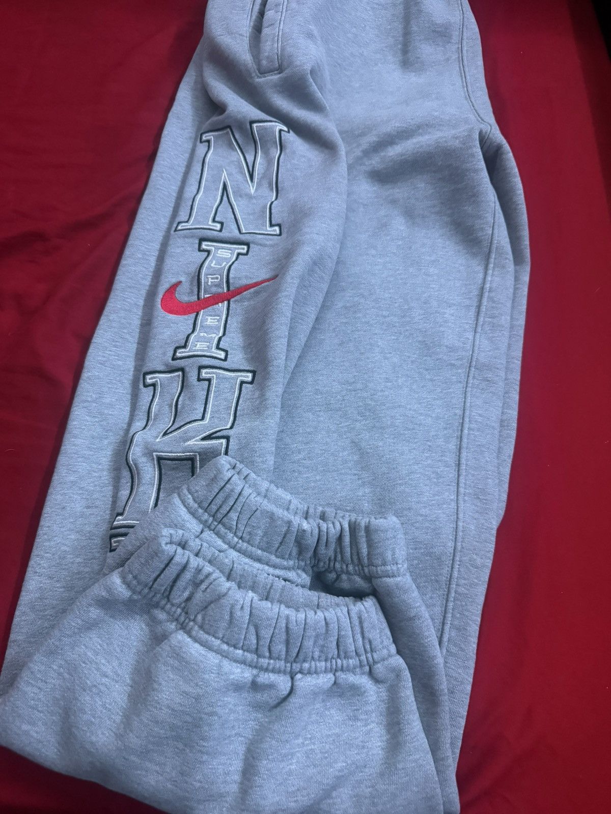 Nike × Supreme Nike x supreme sweatpants Size US 32 / EU 48 - 2 Thumbnail