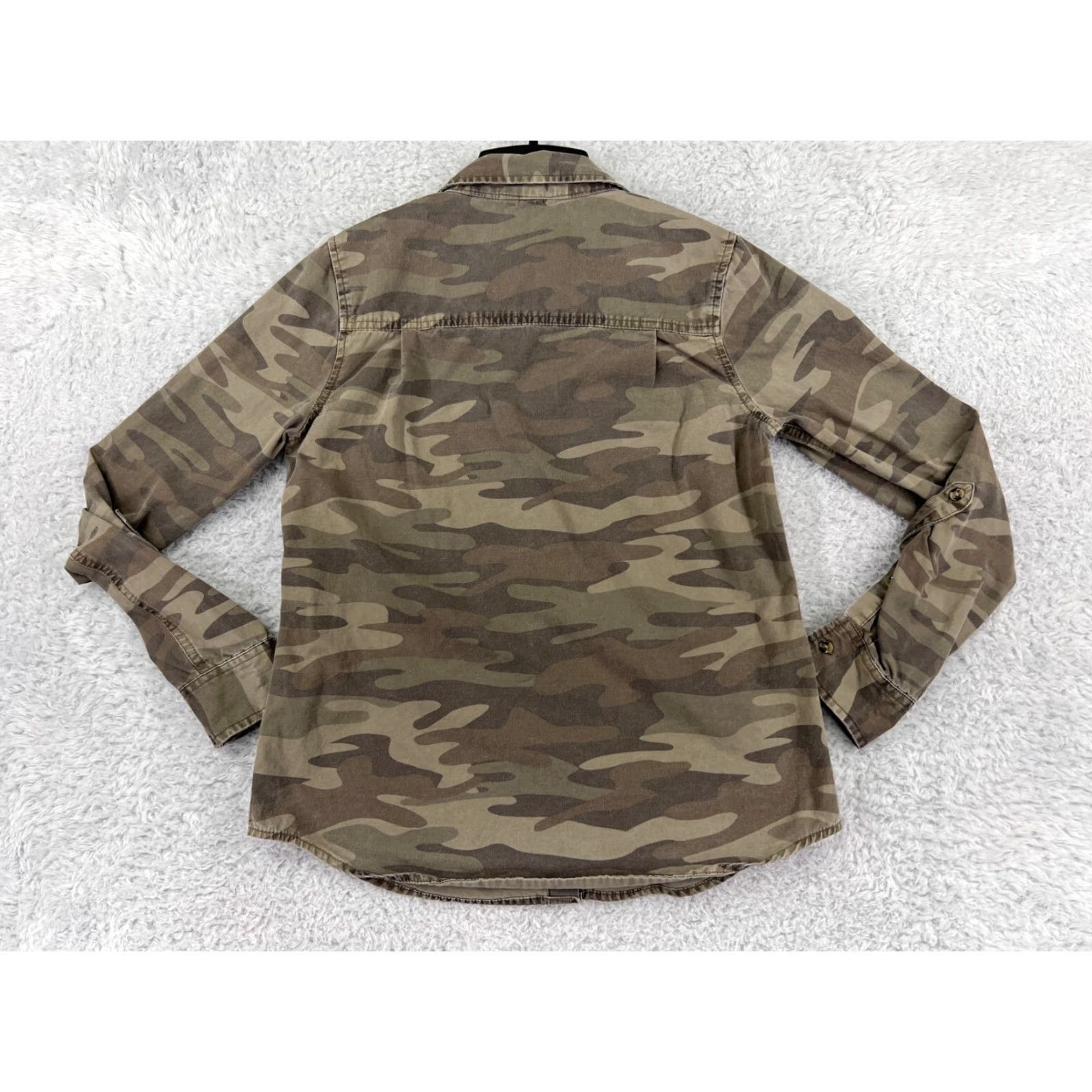 Forever 21 FOREVER 21 Camo Jacket Women S Green Casual Button-Up Cotton Bomber Size S / US 4 / IT 40 - 2 Thumbnail