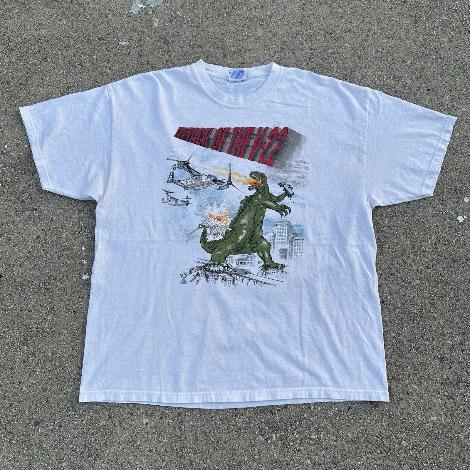 Vintage Vintage 2003 Godzilla Attack of the V-22 Tee XL Sophos Size US XL / EU 56 / 4 - 2 Thumbnail