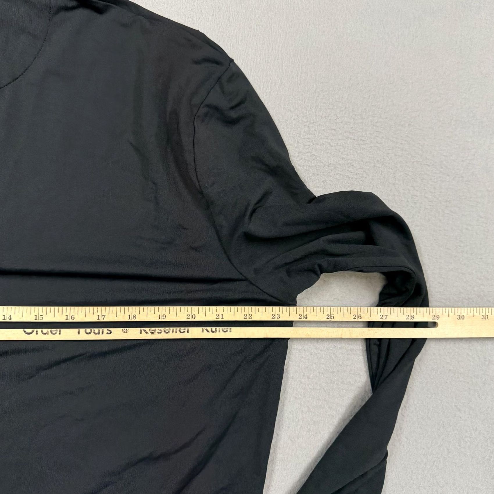johnnie-O Johnnie-O Performance Pullover Mens Large Black 1/4 Zip Long Sleeve Top Size US L / EU 52-54 / 3 - 6 Thumbnail
