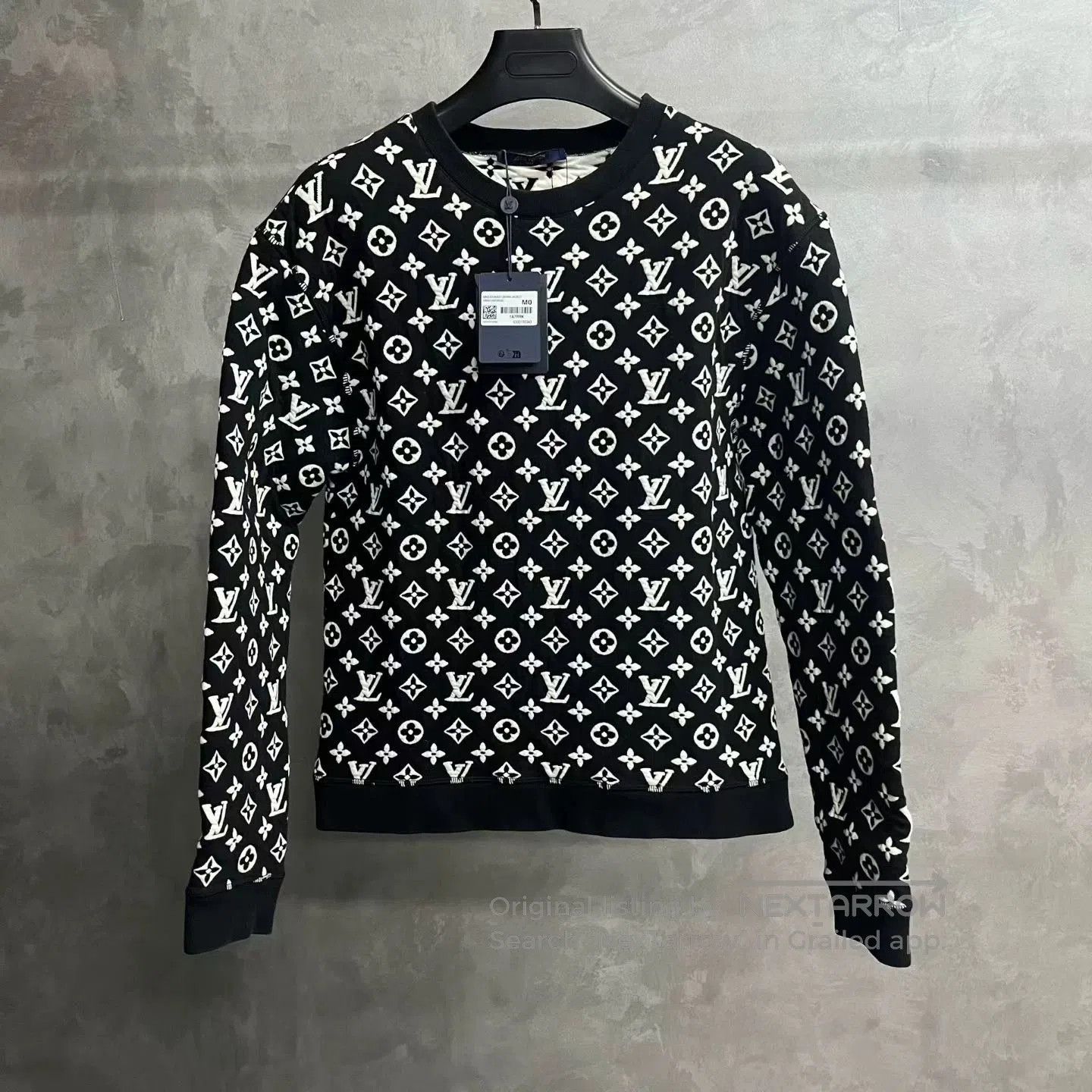 Louis Vuitton black patterned crew neck sweatshirt from louis vuitton. Size US M / EU 48-50 / 2 - 1 Thumbnail