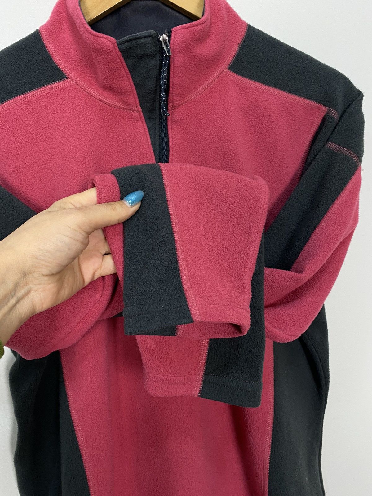 Mountain Hardwear Mountain Hardwear 1/2 Half Zip Fleece Pullover Women’s Sz 12 Size M / US 6-8 / IT 42-44 - 4 Thumbnail