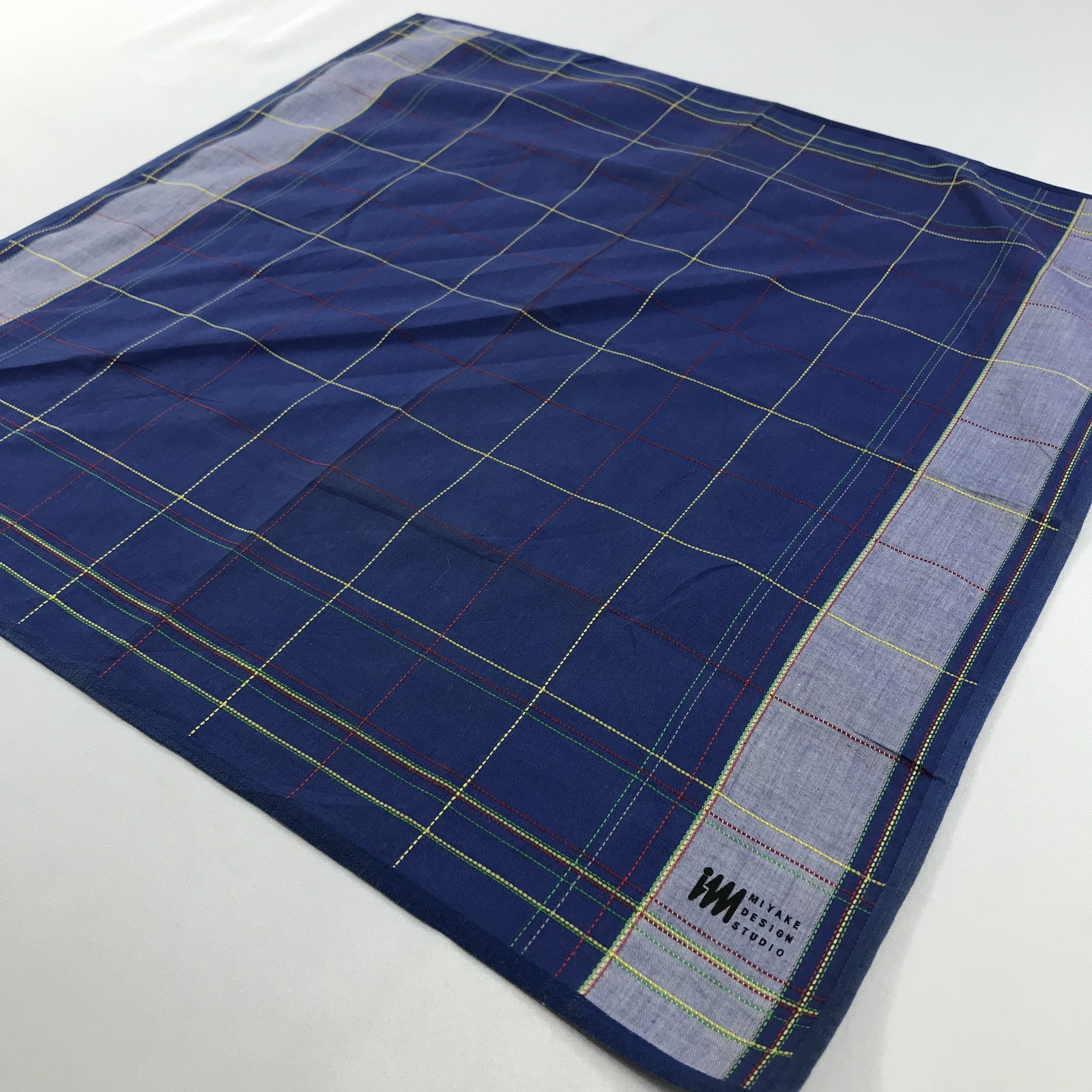 Issey Miyake × Vintage Issey Miyake Bandana / Handkerchief / Neckerchief - S2031 Size ONE SIZE - 2 Thumbnail