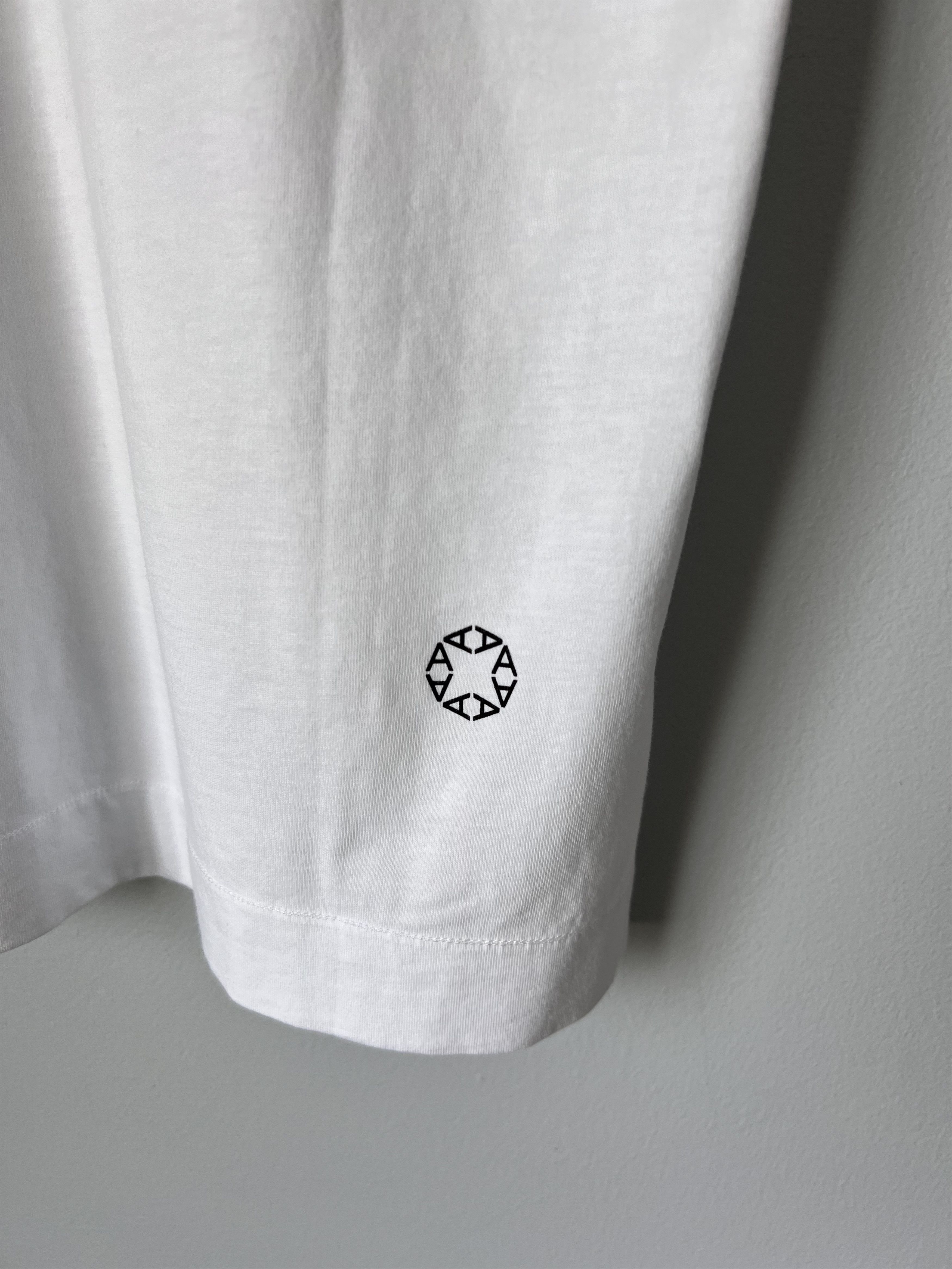 1017 ALYX 9SM 1017 Alyx 9SM Collection Logo Graphic Tee in White Size US S / EU 44-46 / 1 - 6 Thumbnail