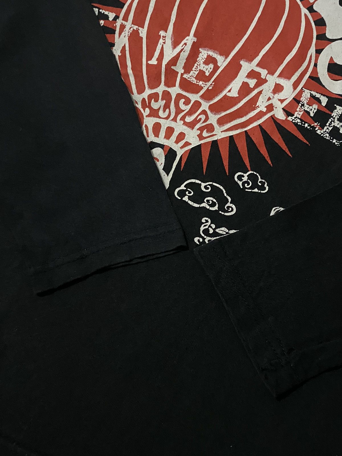 Beauty Beast × Japanese Brand CINEMA UNFETTERED MONKEY SET ME FREE GRAPHIC LONGSLEEVE TEE Size US M / EU 48-50 / 2 - 9 Thumbnail