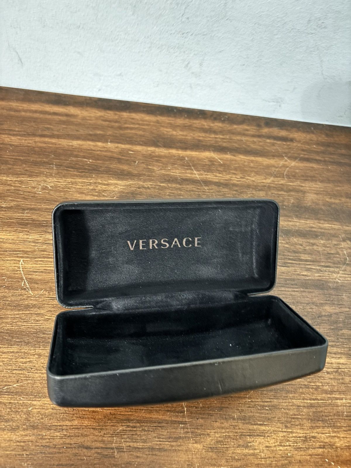 Versace Versace Gold Chain Sunglasses Size ONE SIZE - 11 Thumbnail