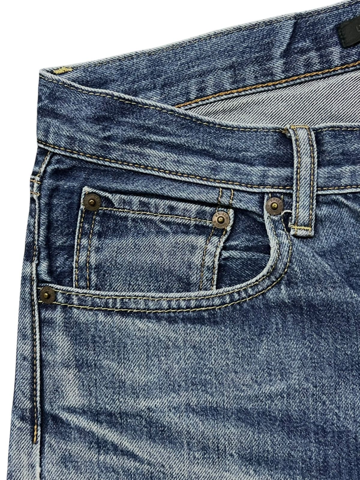 Uniqlo Vintage Uniqlo Japan - Faded Wash Jeans Size US 32 / EU 48 - 7 Thumbnail