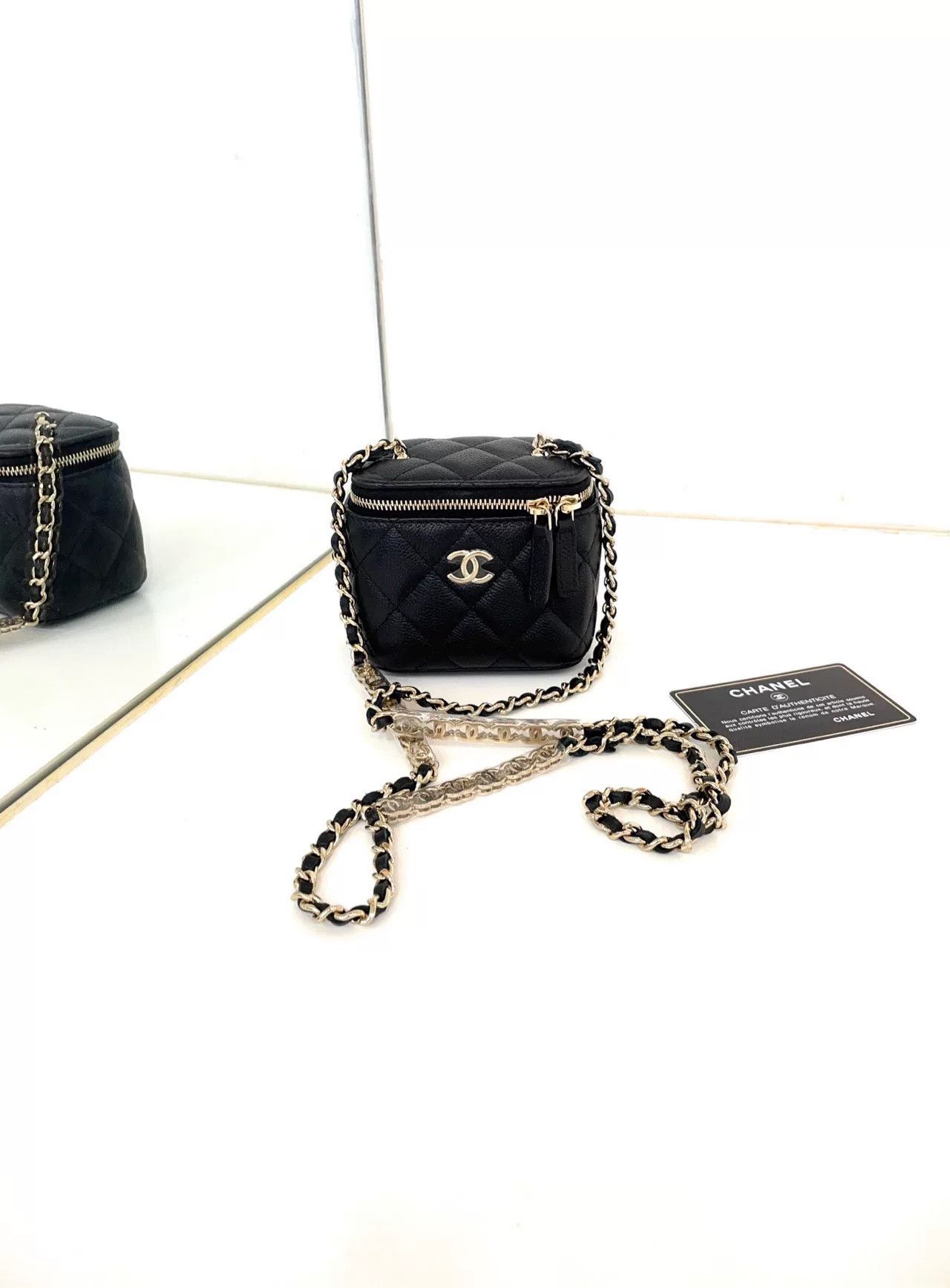 Chanel Pre-loved Bag Very good condition Size ONE SIZE - 1 Thumbnail