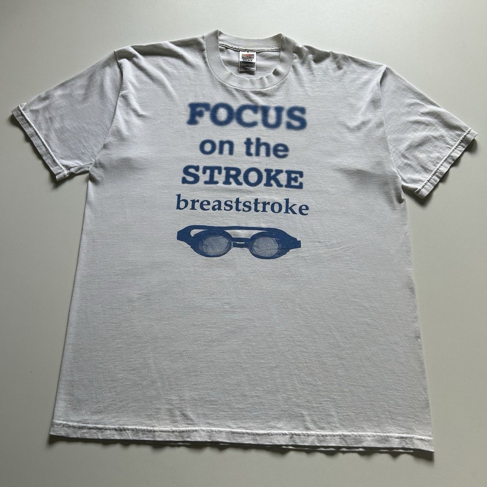 The Strokes ROOM ON FIRE ヘインズ 半袖 Tシャツ The Strokes ROOM ON FIRE ヘインズ 半袖 Tシャツ - メルカリ
