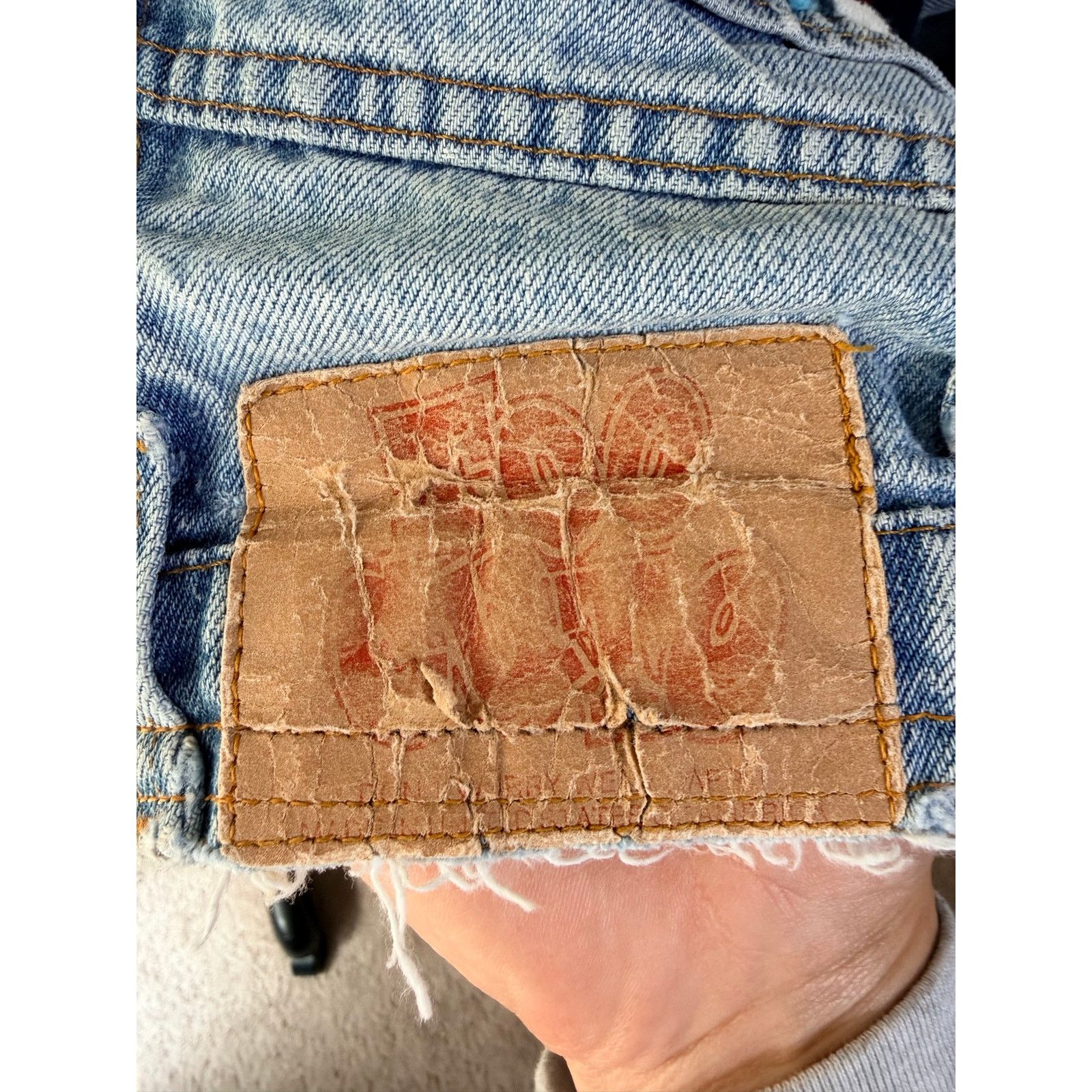 Too Cute Guetta Bros. 0259 Vtg 90s Too Cute Hollywood Tiny Toons Denim Jacket Size L / US 10 / IT 46 - 3 Thumbnail