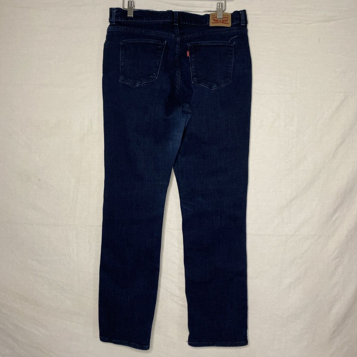 Levi's Levi's Dark Wash Denim Womens Jeans Straight Sz 12 31x30 EUC Size 31" - 4 Thumbnail