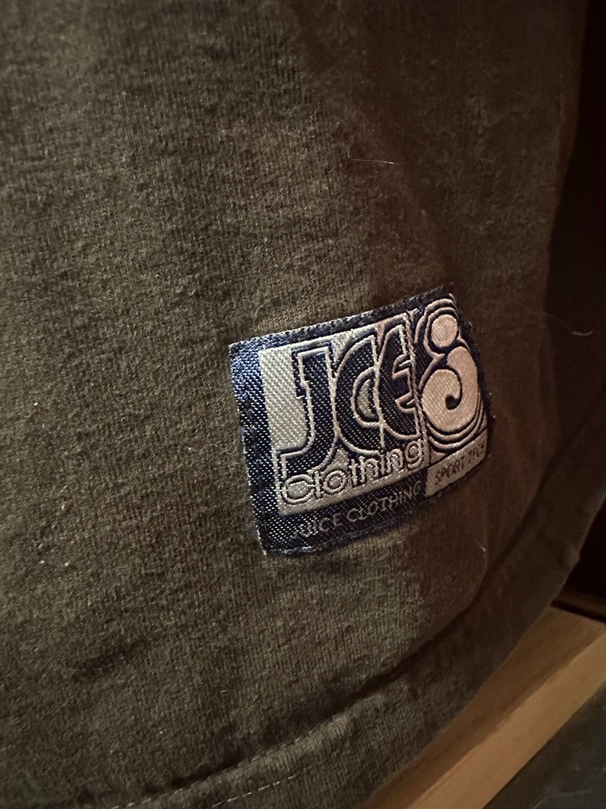 Grailed × Vintage Vintage Juice Clothing Australia TShirt 90s Skater Tee Grail Size US L / EU 52-54 / 3 - 3 Thumbnail
