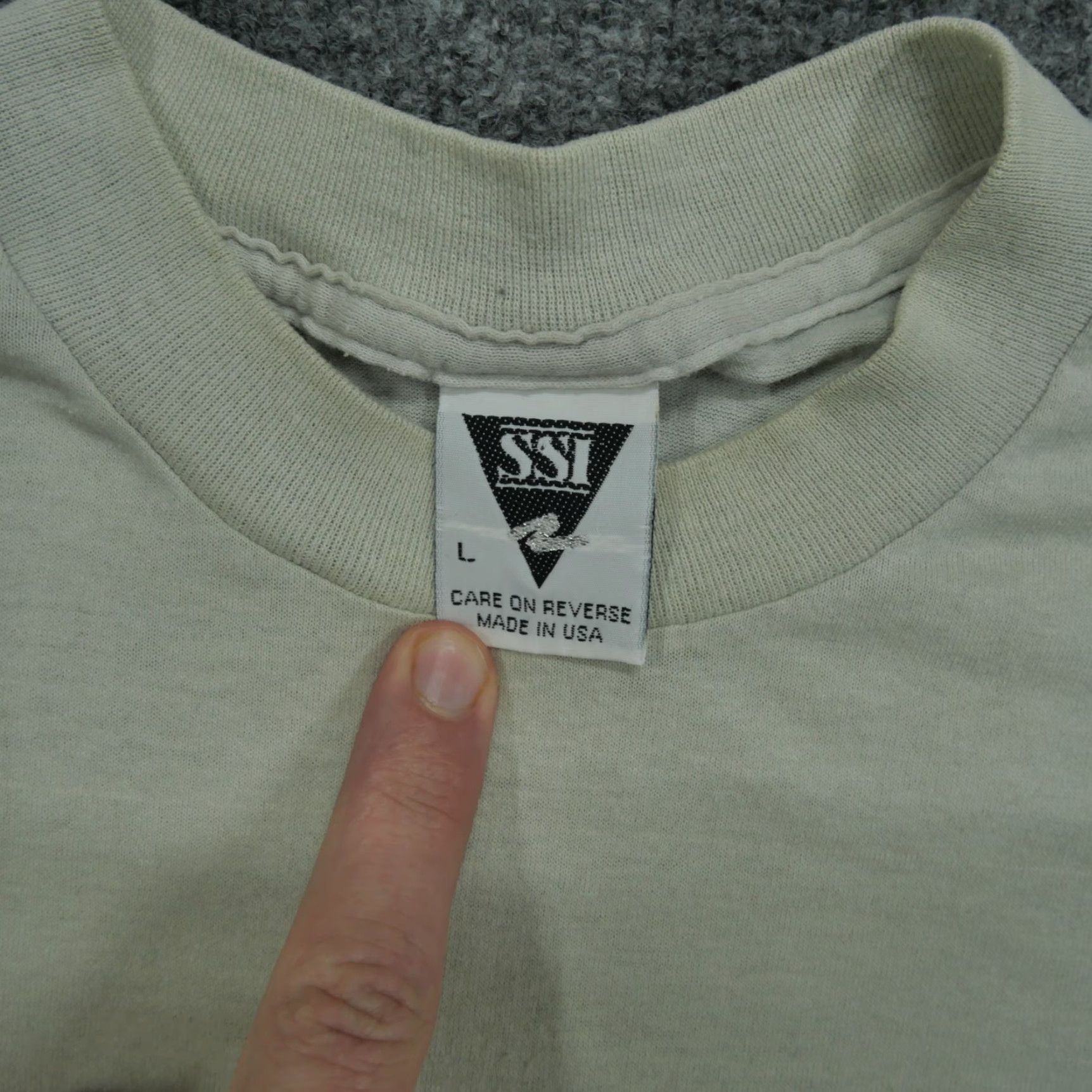 Vintage VINTAGE Dad T Shirt Adult Large Grey Newspaper Lost & Found Mens 90s Size US L / EU 52-54 / 3 - 5 Thumbnail