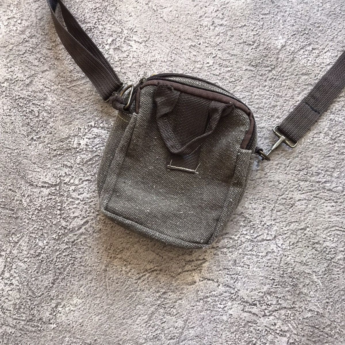 Vintage Vintage Y2K Japanese Crossbody Bag Techwear Streetwear OS Size ONE SIZE - 7 Thumbnail