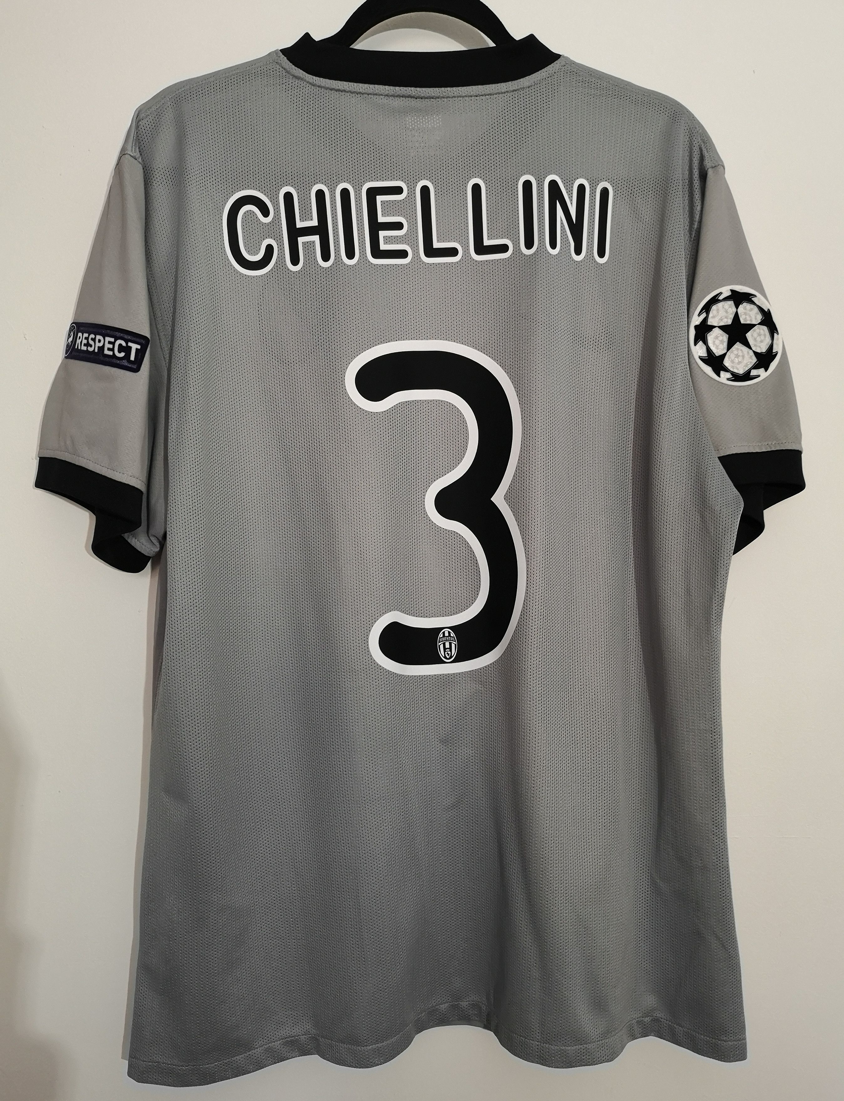 image of Nike Juventus Chiellini Match Worn / Issue 2009/2010 in Grey, Men's (Size XL)