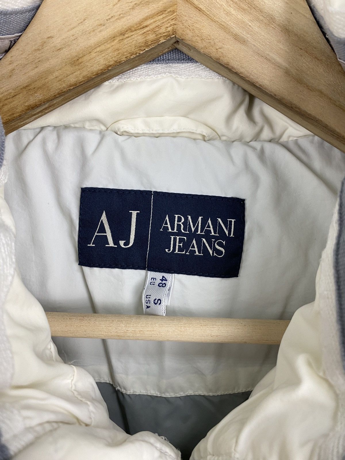 Armani 🇺🇸 Vintage 90s Armani Jeans Rare Puffer Vest Retro Hype Size US M / EU 48-50 / 2 - 5 Thumbnail