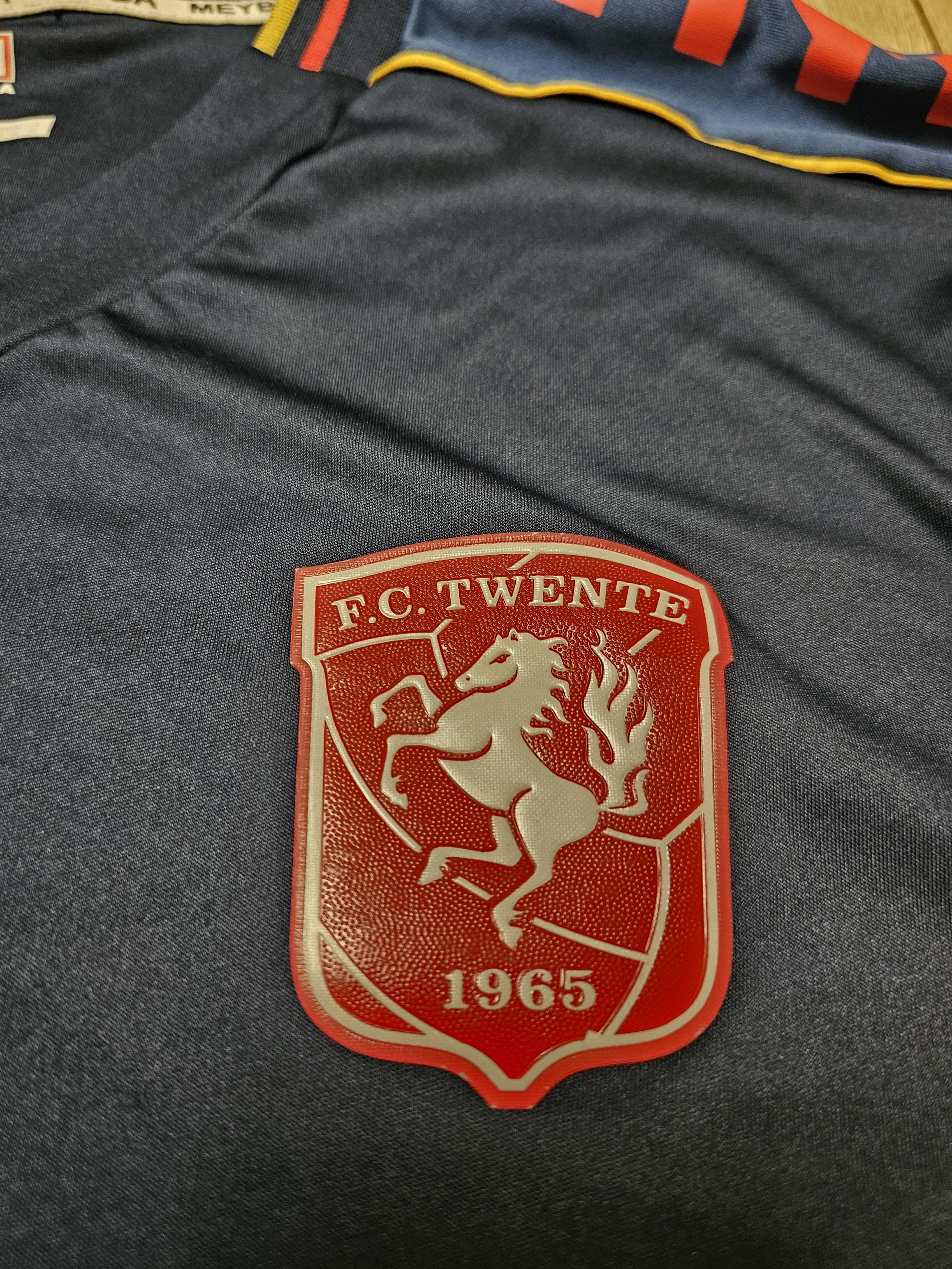 Other FC TWENTE 2020 2021 AWAY FOOTBALL SHIRT SOCCER JERSEY Size US XXL / EU 58 / 5 - 4 Thumbnail